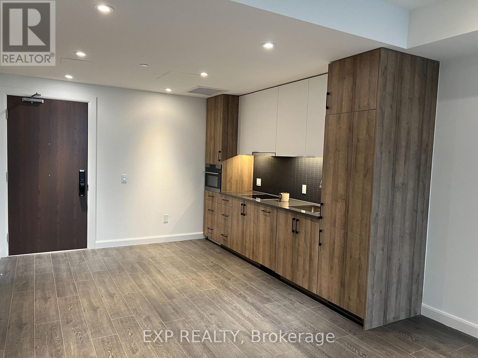 705 - 741 King Street W, Kitchener, Ontario  N2G 1E5 - Photo 7 - X12802284