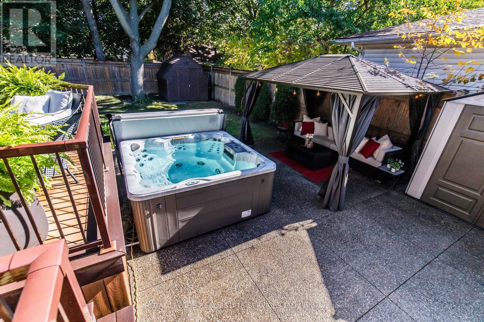 15 Belair Drive, Hamilton, Ontario  L9A 2Z3 - Photo 37 - X12802356