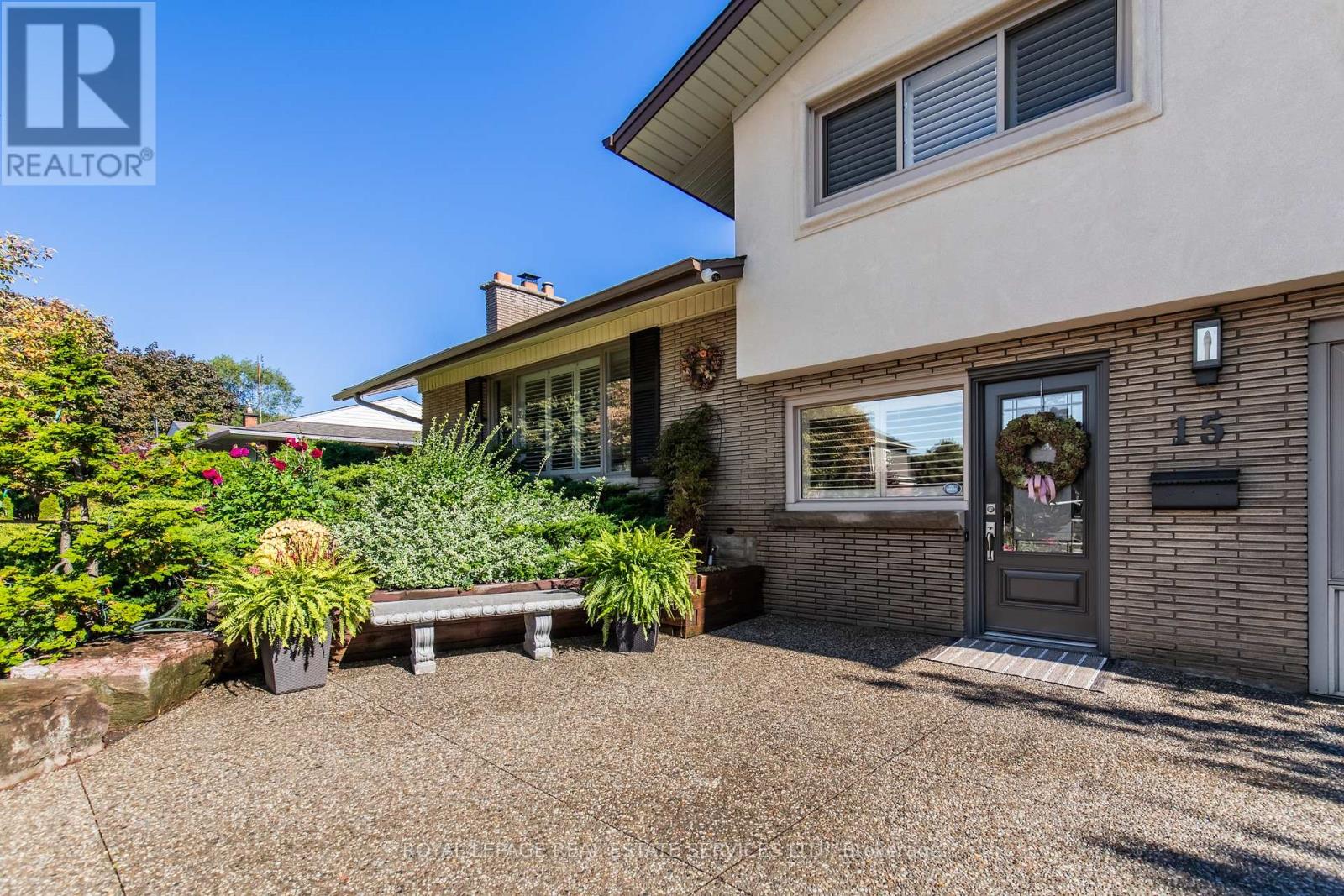 15 Belair Drive, Hamilton, Ontario  L9A 2Z3 - Photo 4 - X12802356