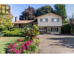 15 BELAIR DRIVE, Hamilton, Ontario
