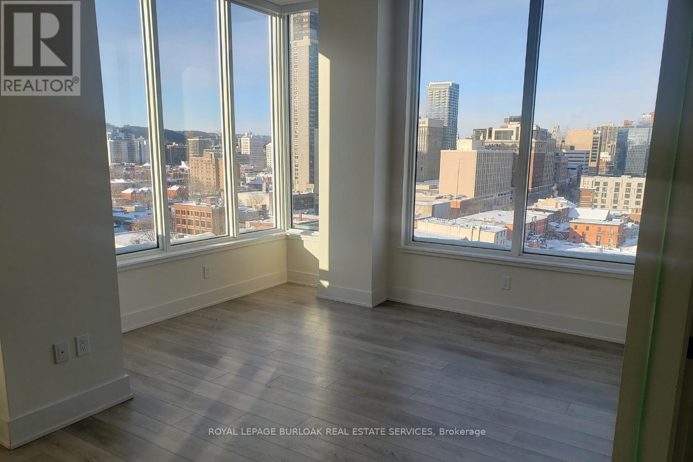 1410 - 212 King William Street, Hamilton, Ontario  L8N 1B5 - Photo 11 - X12802408