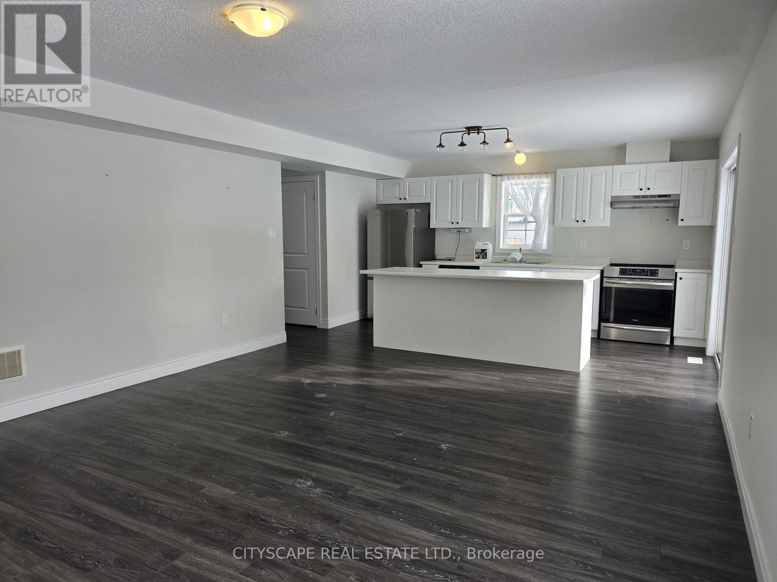 180 Wild Rose Drive, Gravenhurst (Muskoka (S)), Ontario  P1P 0B4 - Photo 10 - X12802418