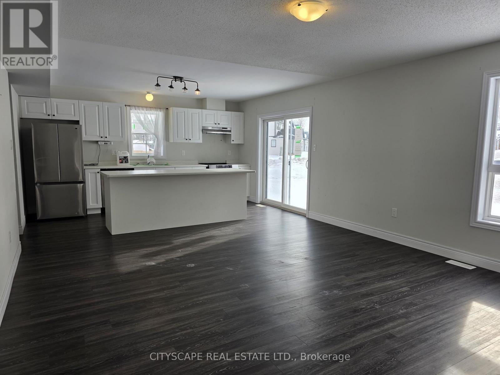 180 Wild Rose Drive, Gravenhurst (Muskoka (S)), Ontario  P1P 0B4 - Photo 9 - X12802418