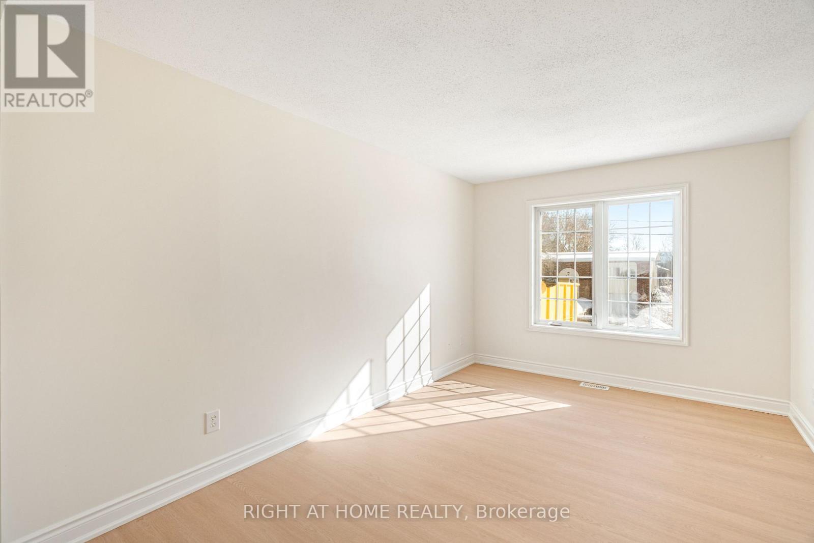 254 Maude Street, Mississippi Mills, Ontario  K0A 1A0 - Photo 6 - X12802428