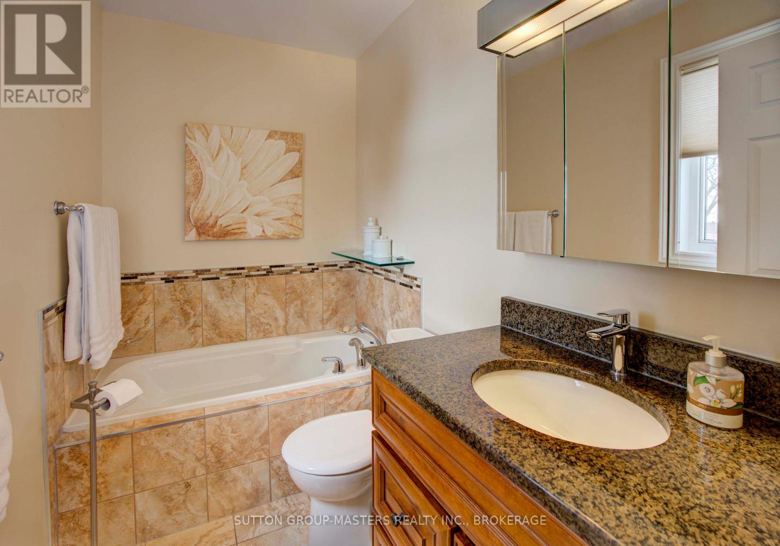 24 Glenora Drive, Loyalist (Bath), Ontario  K0H 1G0 - Photo 26 - X12800996