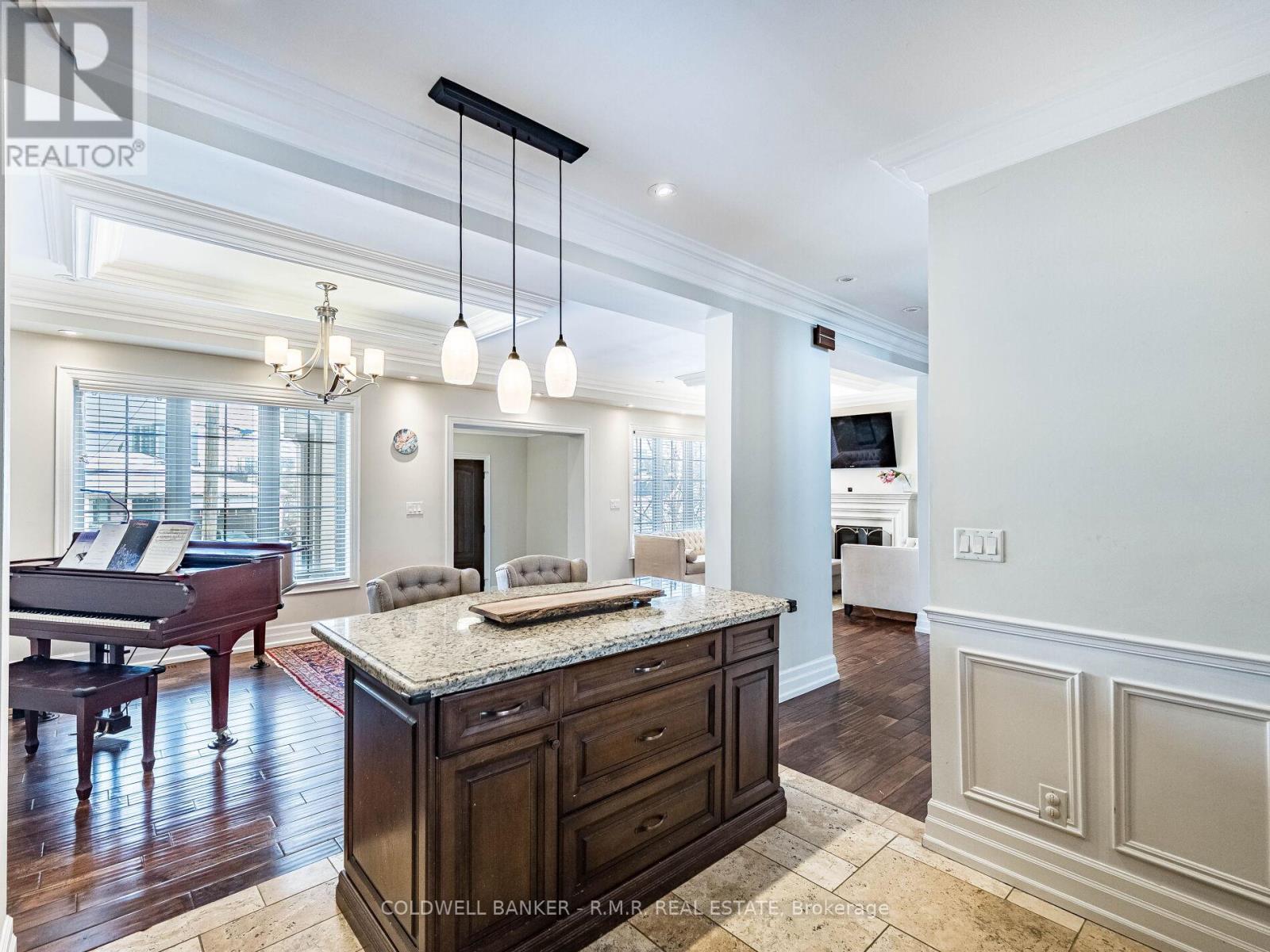 17 Lockheed Boulevard, Toronto, Ontario  M9P 2H5 - Photo 17 - W12802644