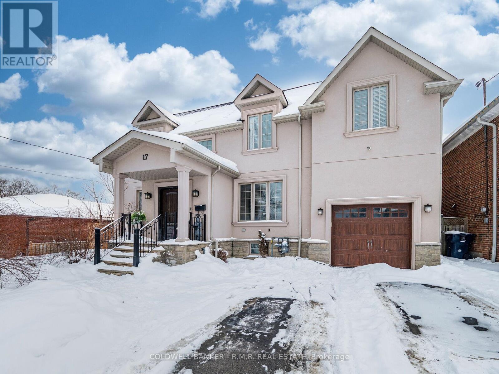 17 Lockheed Boulevard, Toronto, Ontario  M9P 2H5 - Photo 2 - W12802644