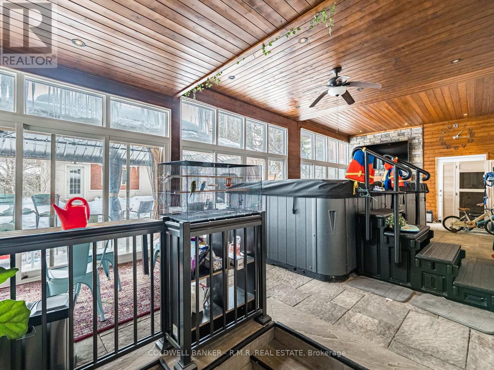 17 Lockheed Boulevard, Toronto, Ontario  M9P 2H5 - Photo 43 - W12802644