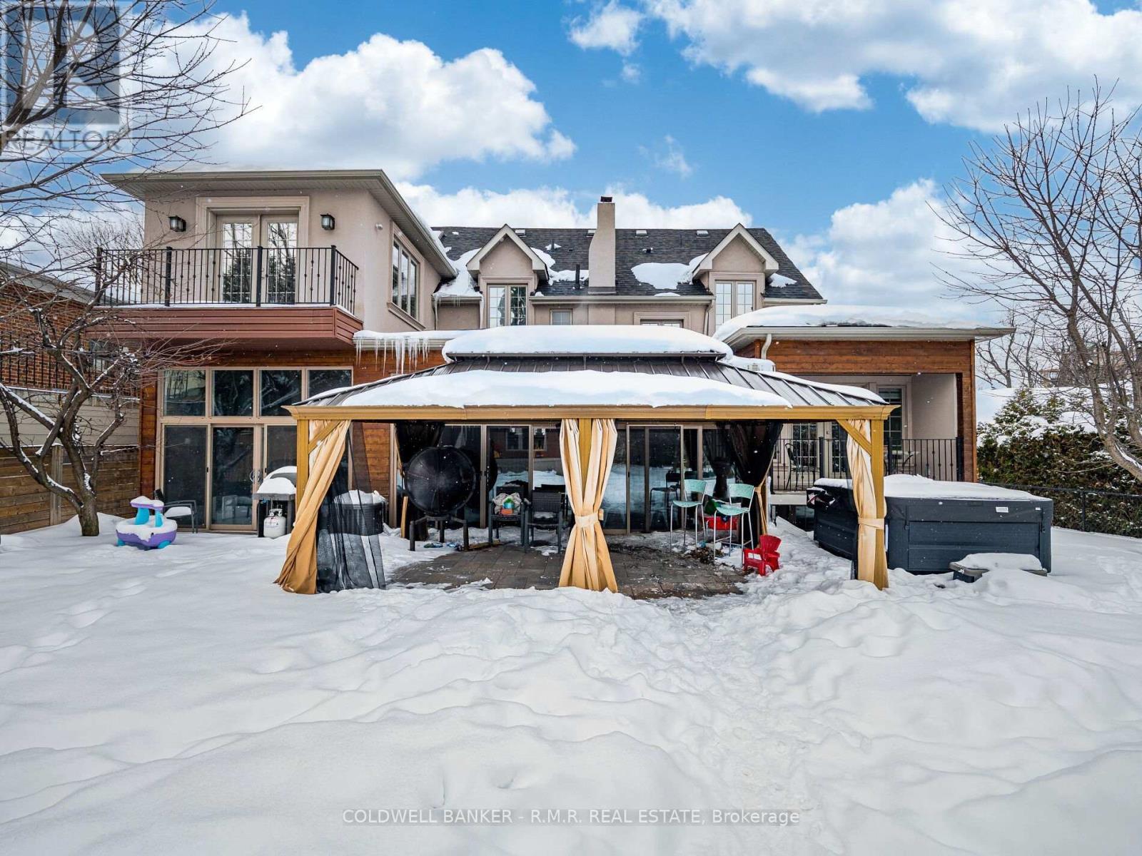 17 Lockheed Boulevard, Toronto, Ontario  M9P 2H5 - Photo 48 - W12802644