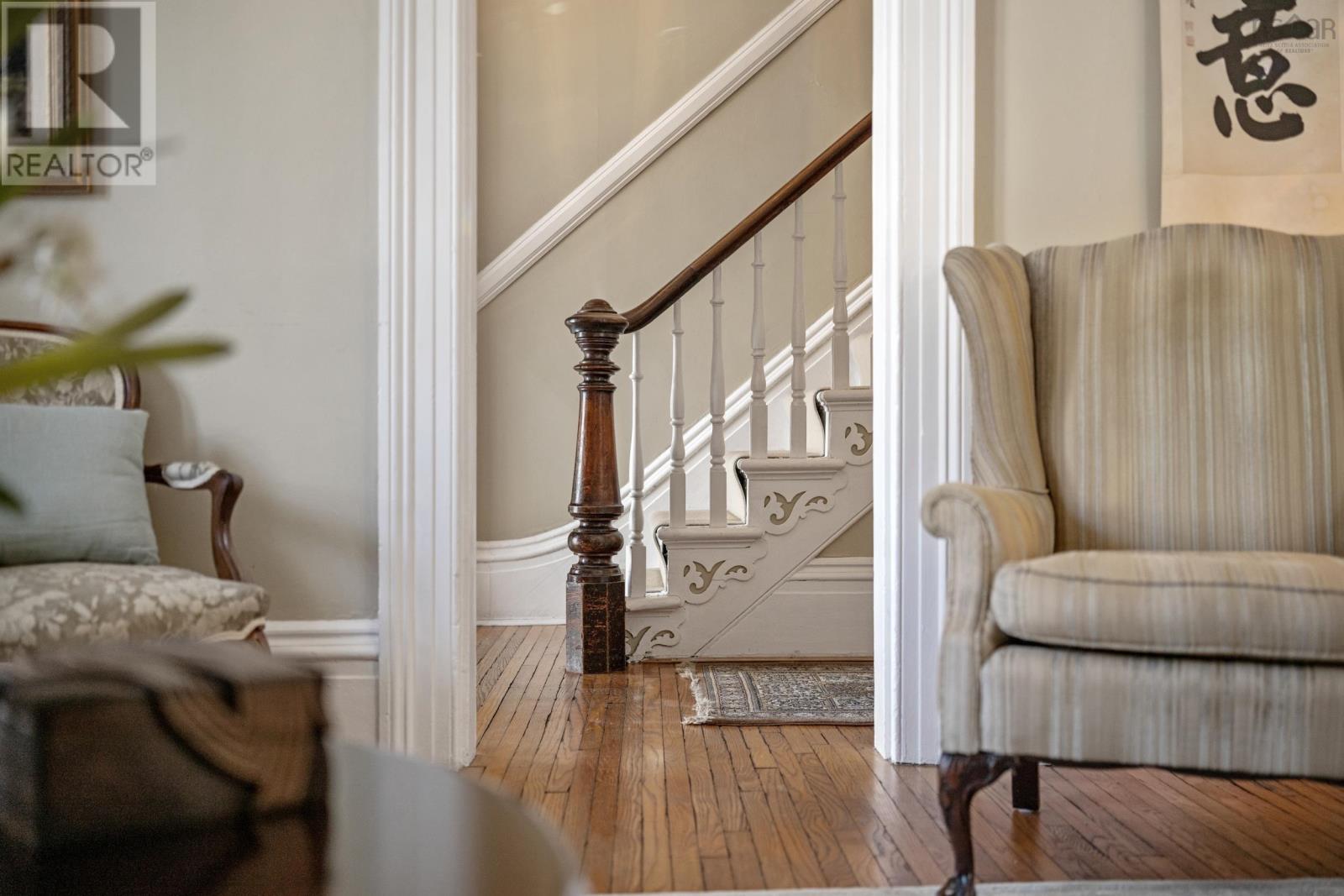 5742 Victoria Road, Halifax, Nova Scotia  B3H 1N2 - Photo 7 - 202603053