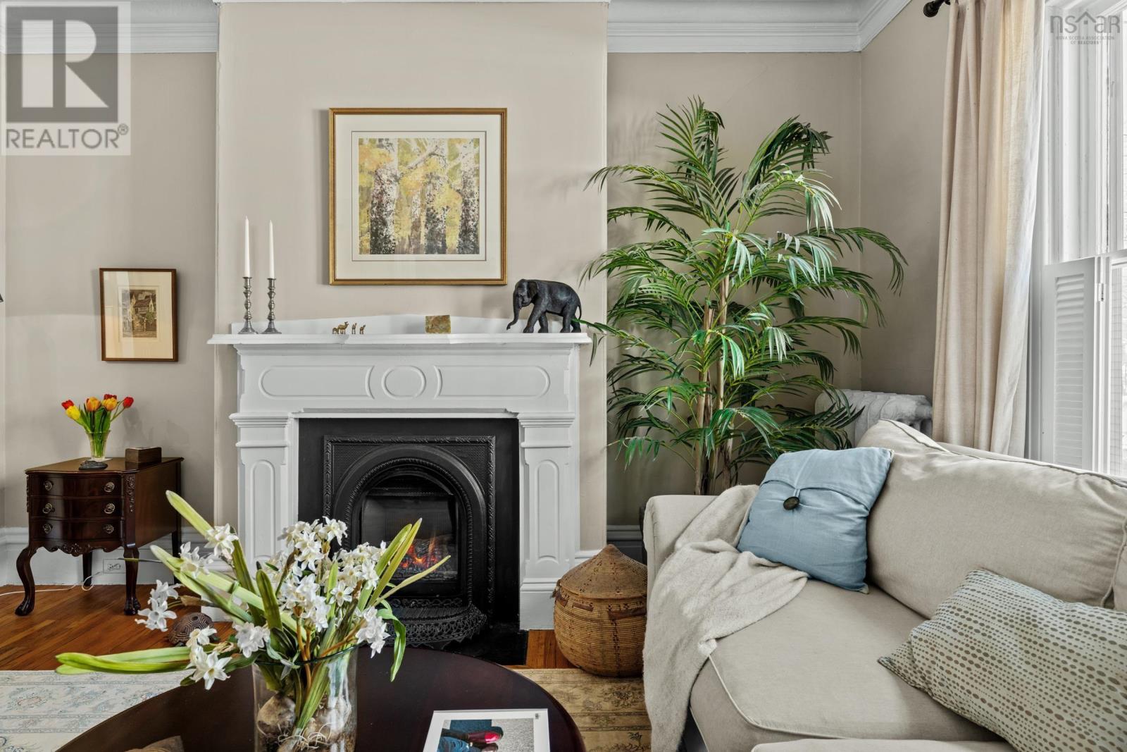 5742 Victoria Road, Halifax, Nova Scotia  B3H 1N2 - Photo 9 - 202603053