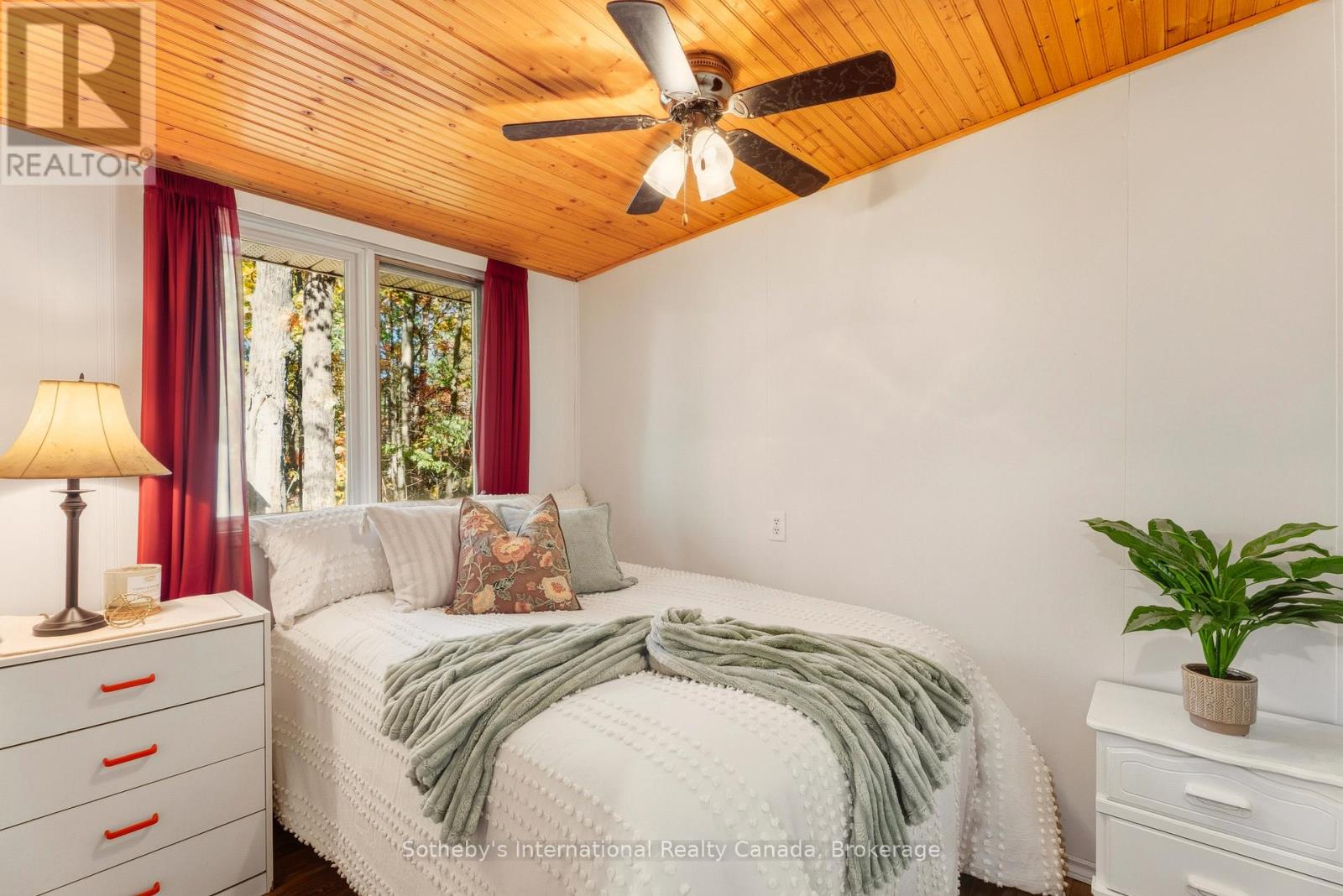 1161 North Kahshe Lake Road, Gravenhurst, Ontario  P0E 1G0 - Photo 34 - X12802498