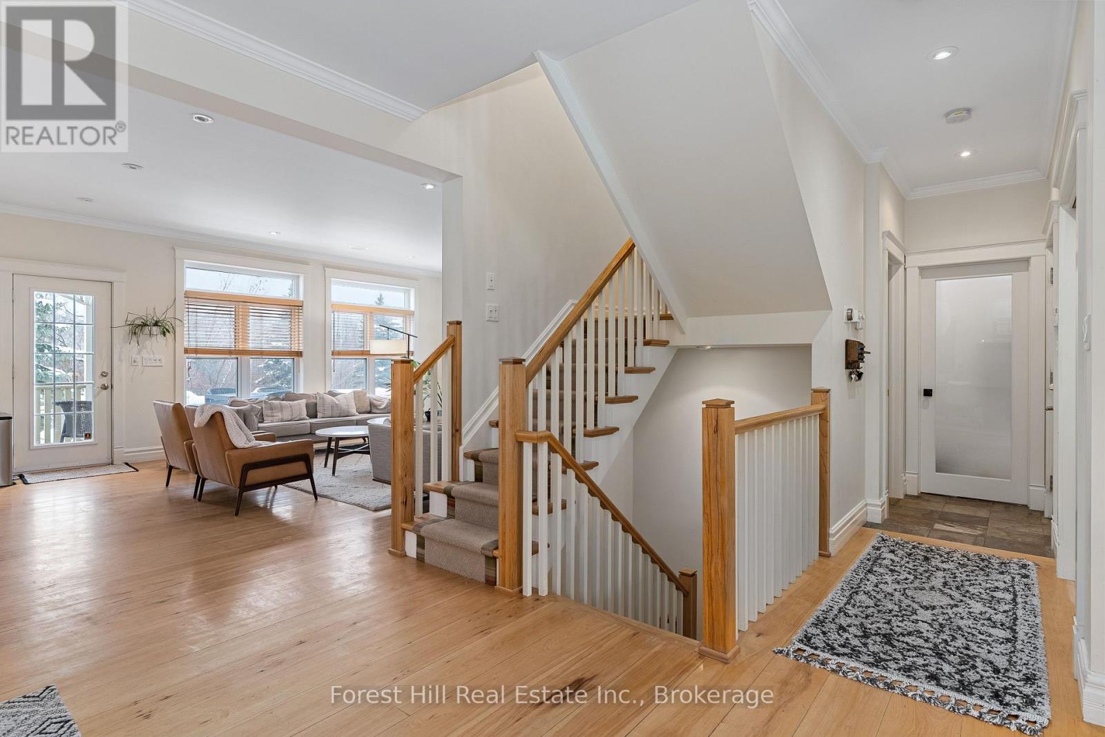 156 Snowbridge Way, Blue Mountains, Ontario  L9Y 0V1 - Photo 11 - X12802510