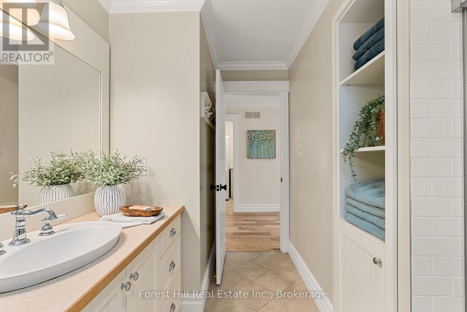 156 Snowbridge Way, Blue Mountains, Ontario  L9Y 0V1 - Photo 33 - X12802510