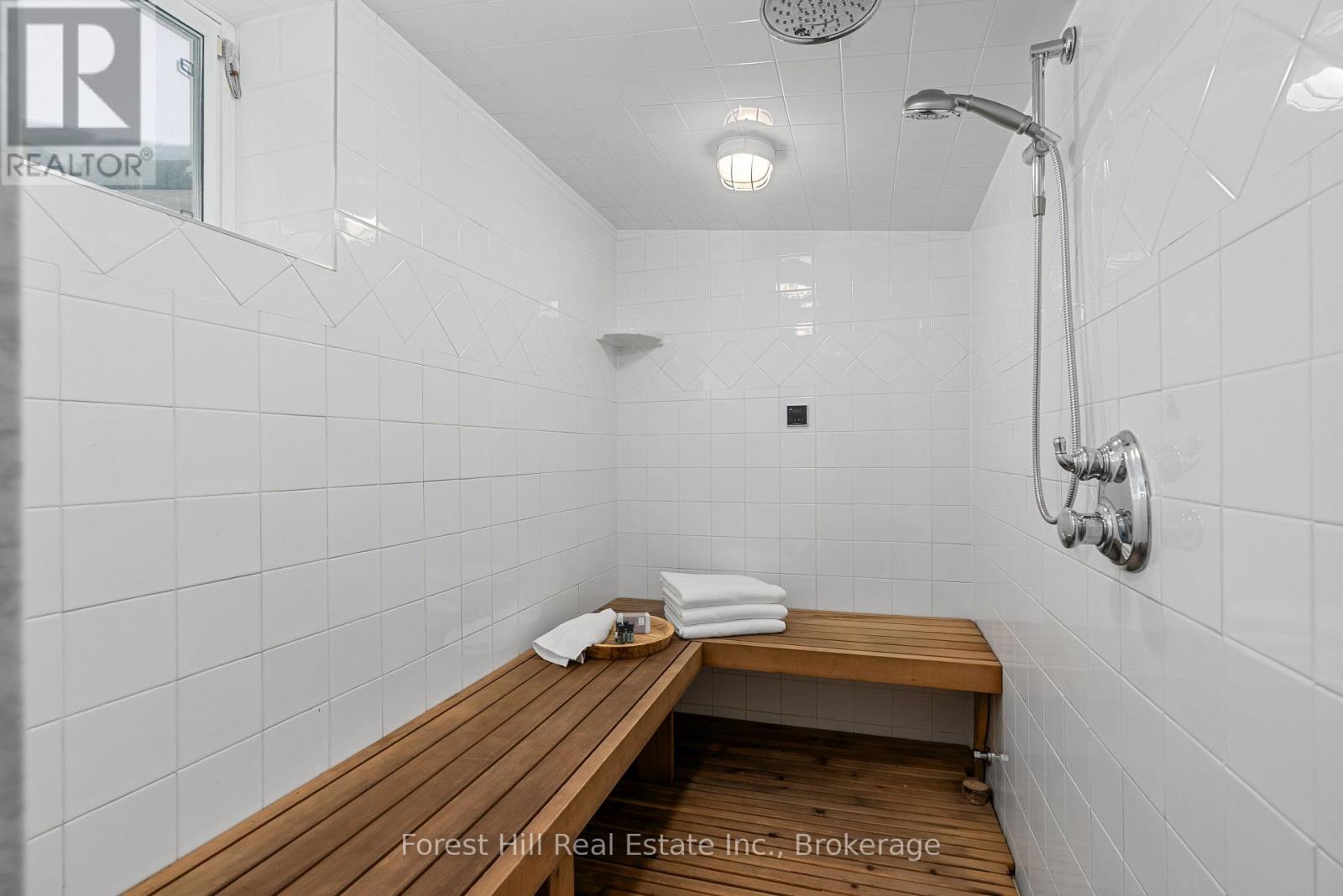 156 Snowbridge Way, Blue Mountains, Ontario  L9Y 0V1 - Photo 38 - X12802510