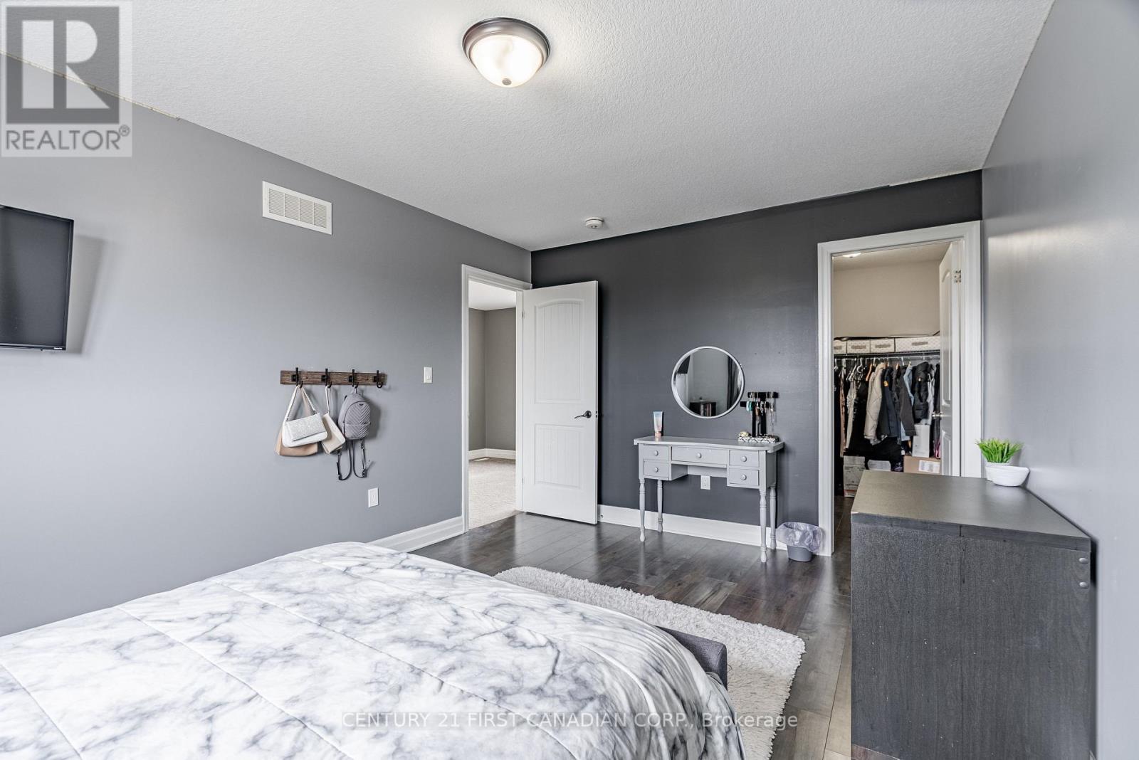 181 Gilmour Drive, Lucan Biddulph, Ontario  N0M 2J0 - Photo 33 - X12802572