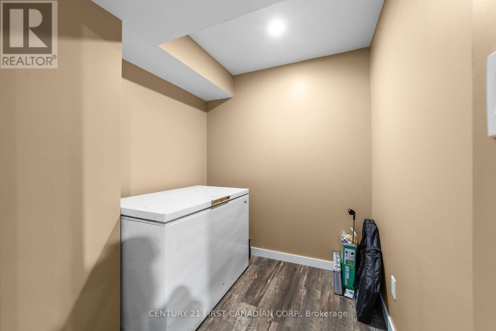 181 Gilmour Drive, Lucan Biddulph, Ontario  N0M 2J0 - Photo 35 - X12802572