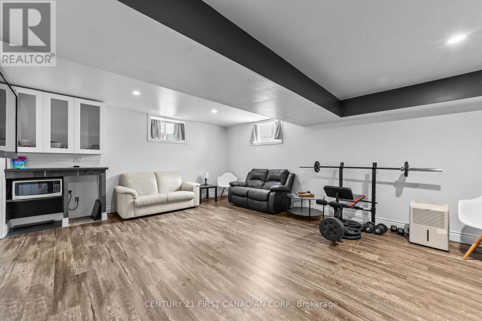 181 Gilmour Drive, Lucan Biddulph, Ontario  N0M 2J0 - Photo 36 - X12802572