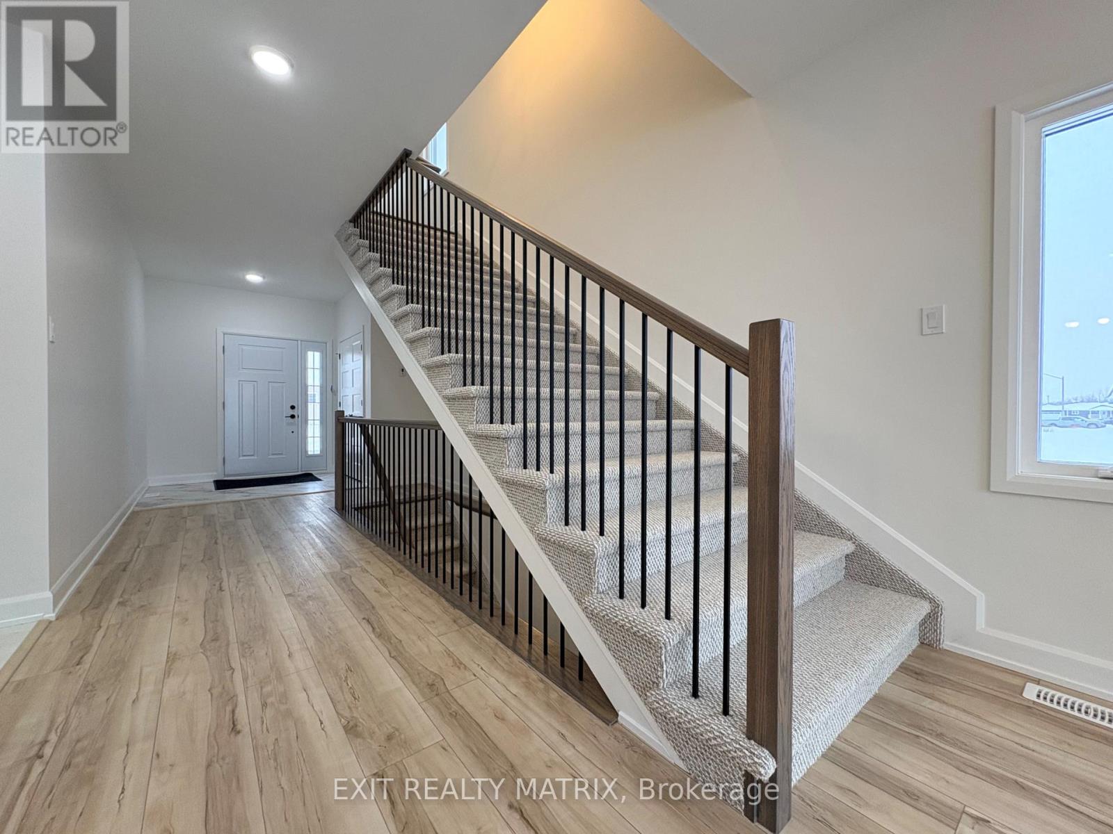 146 Elizabeth Drive, North Dundas, Ontario  K0C 1H0 - Photo 7 - X12802446