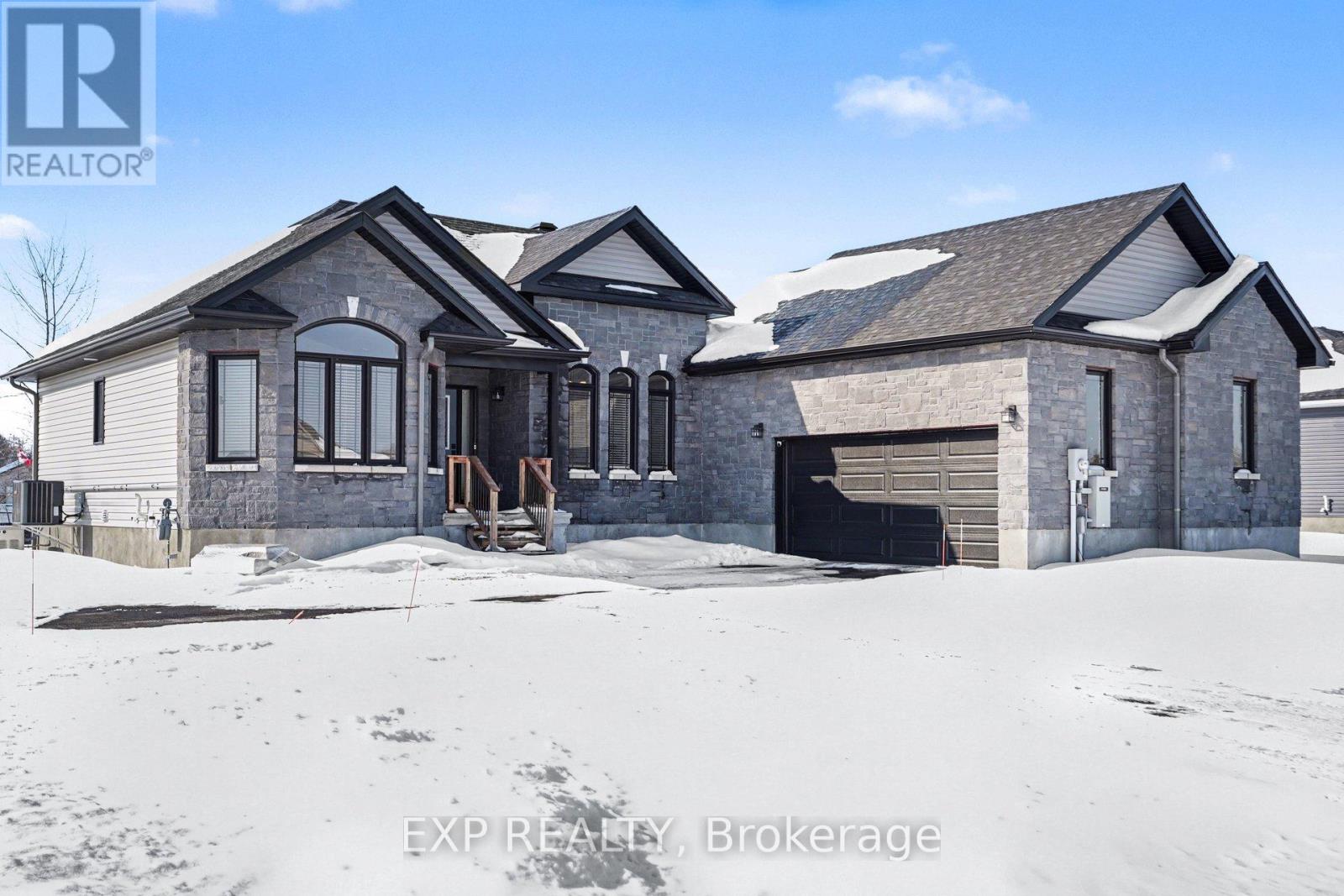 3512 Crosswind Crescent, Ottawa, Ontario  K0A 2W0 - Photo 2 - X12802478