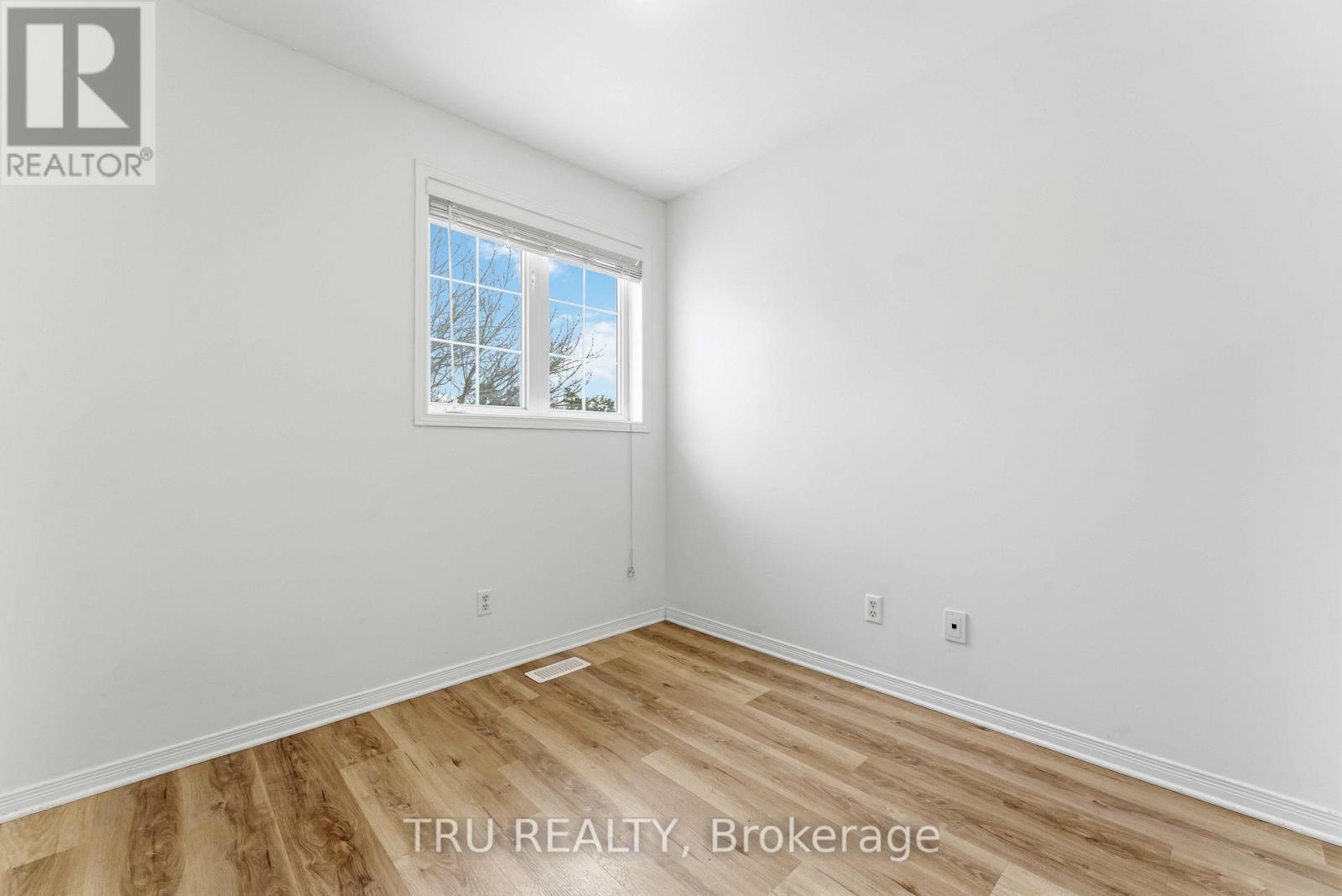 37 Riverbank Court, Ottawa, Ontario  K2S 1V7 - Photo 16 - X12802520
