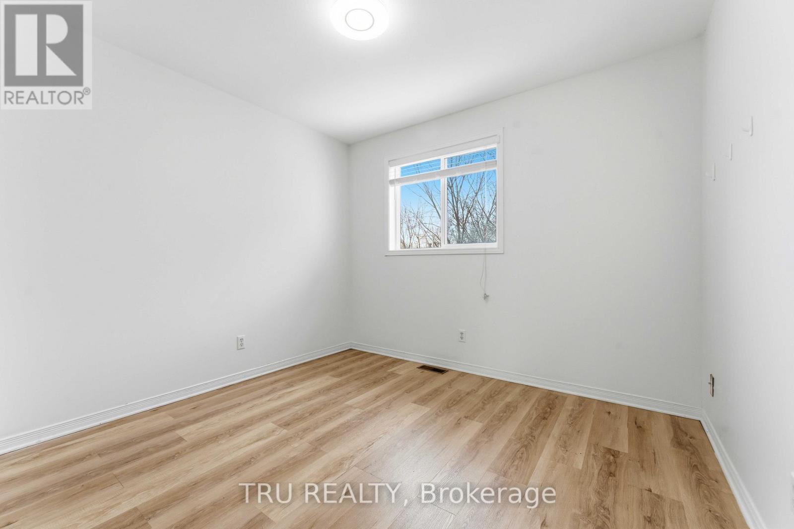 37 Riverbank Court, Ottawa, Ontario  K2S 1V7 - Photo 17 - X12802520