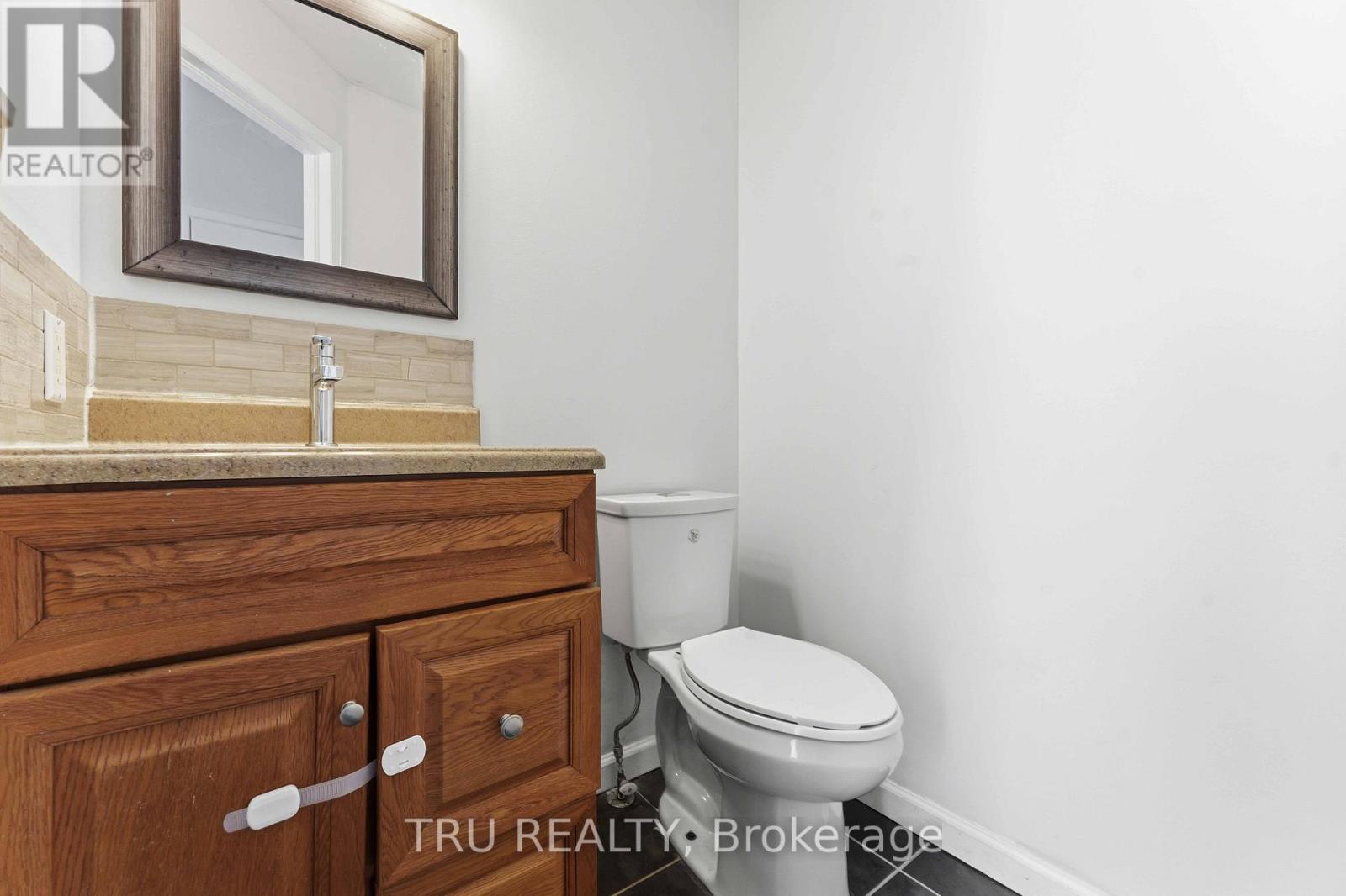 37 Riverbank Court, Ottawa, Ontario  K2S 1V7 - Photo 20 - X12802520