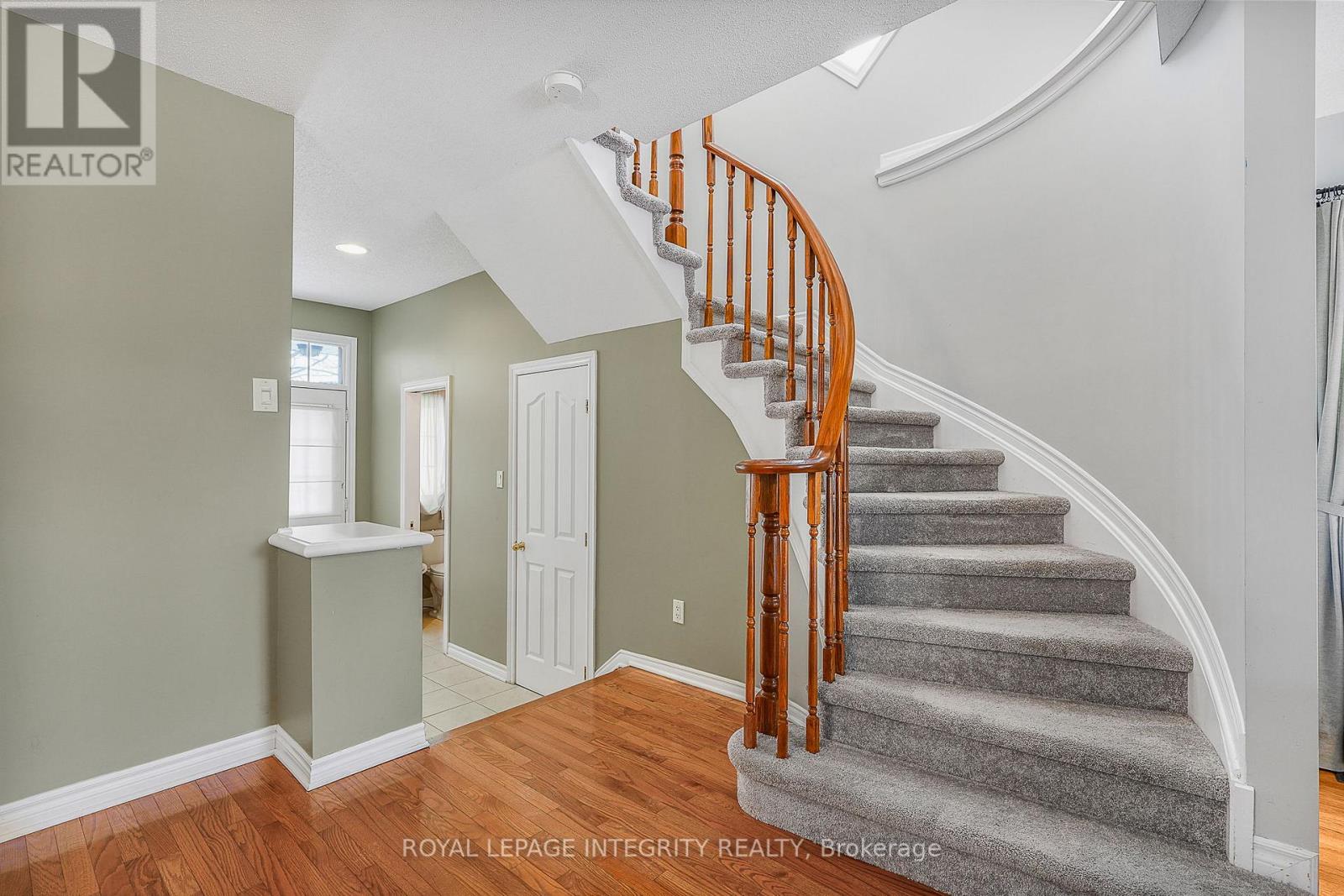 1033 Markwick Crescent, Ottawa, Ontario  K4A 4X5 - Photo 8 - X12802564