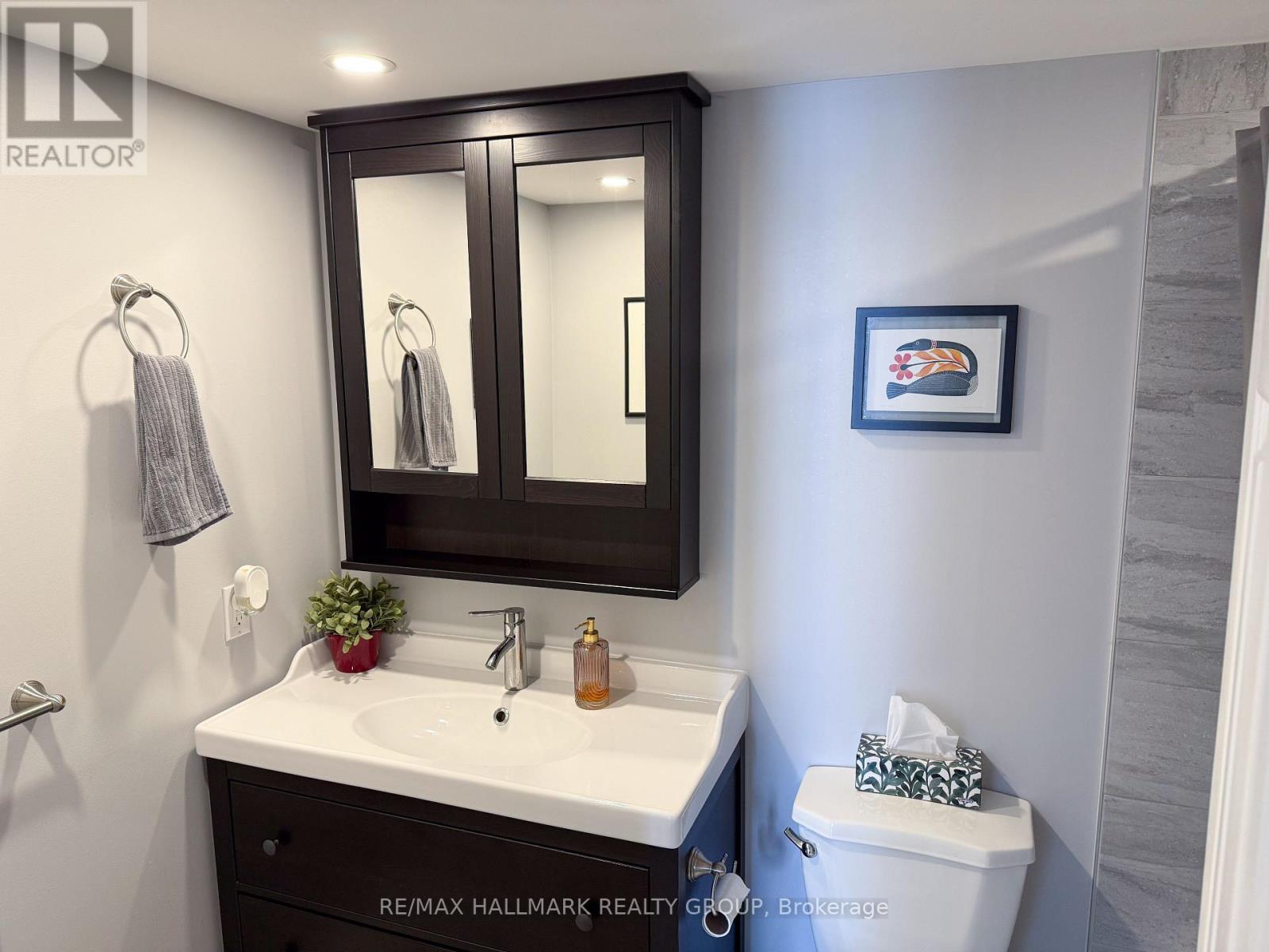 203 - 30 Charlevoix Street, Ottawa, Ontario  K1L 8K5 - Photo 13 - X12802658