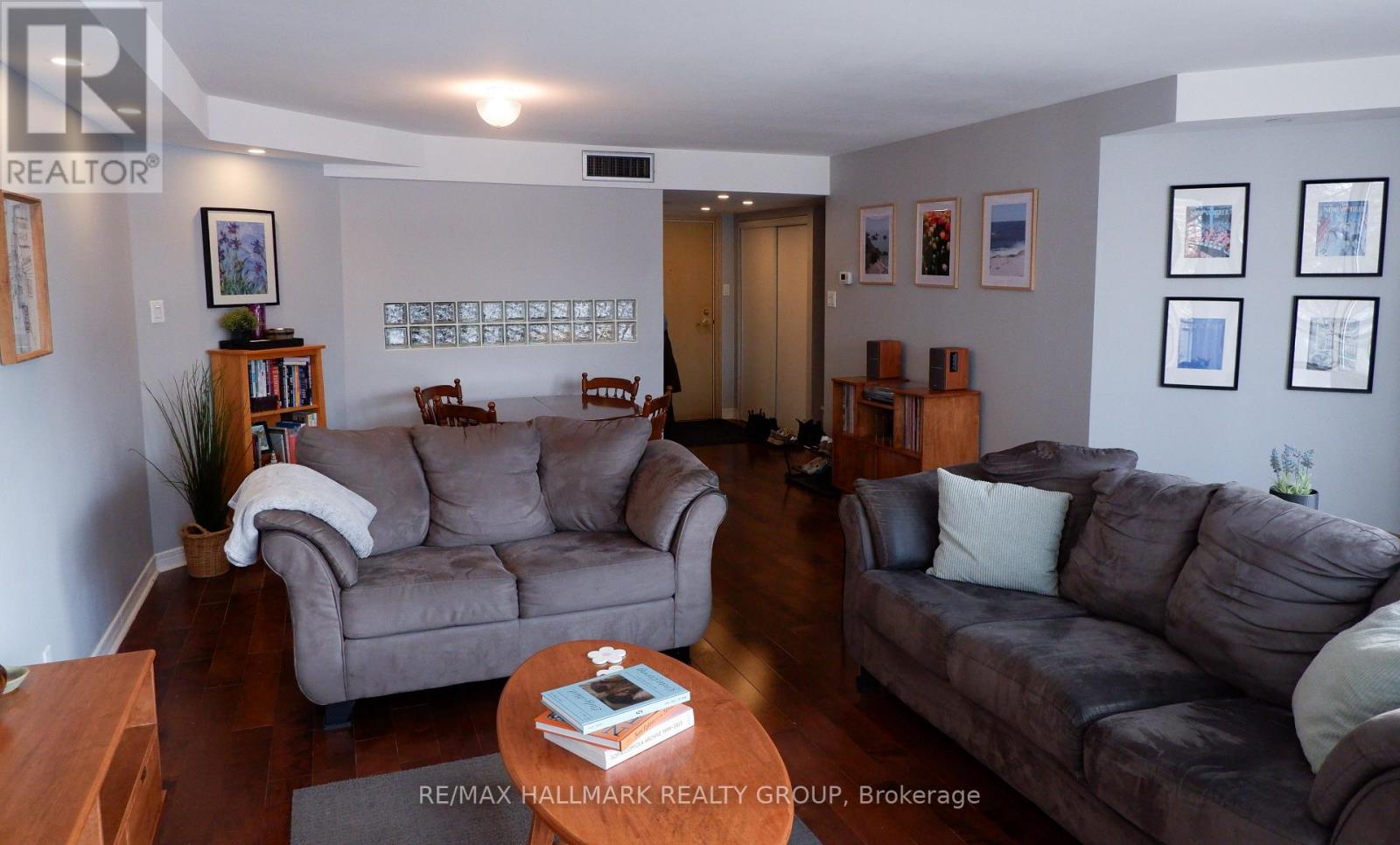 203 - 30 Charlevoix Street, Ottawa, Ontario  K1L 8K5 - Photo 4 - X12802658