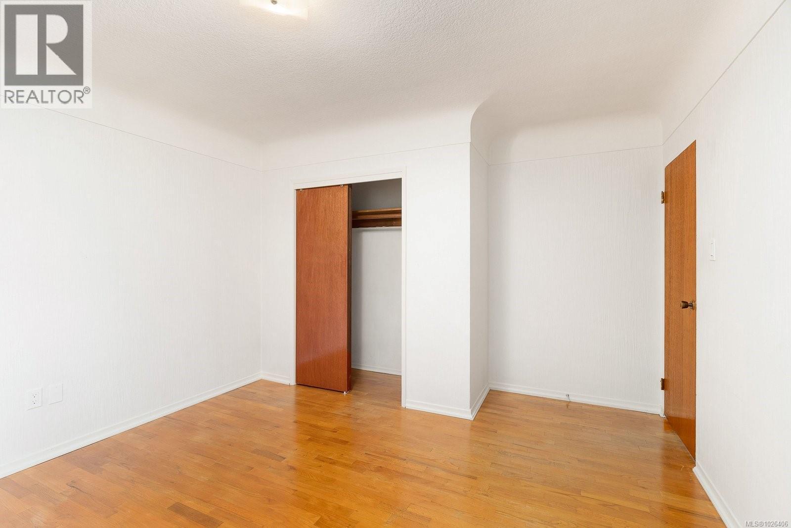 1721 Townley St, Saanich, British Columbia  V8R 3A6 - Photo 18 - 1026406