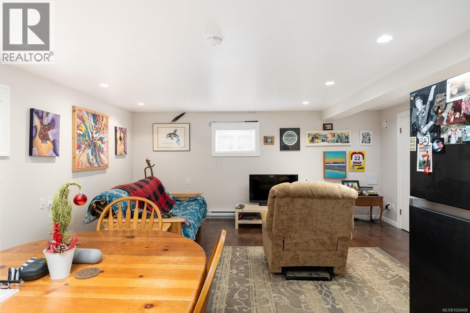 1721 Townley St, Saanich, British Columbia  V8R 3A6 - Photo 22 - 1026406