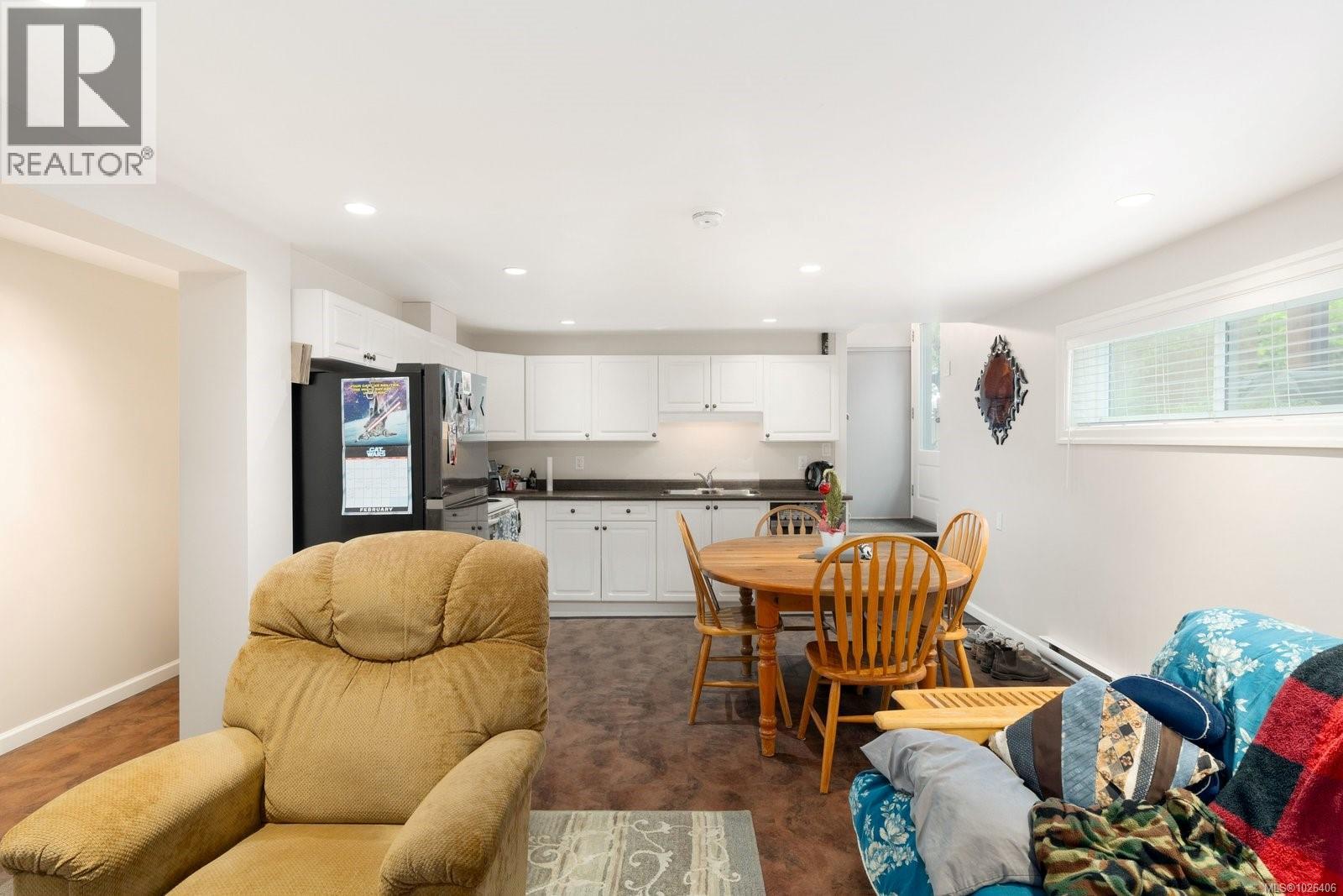 1721 Townley St, Saanich, British Columbia  V8R 3A6 - Photo 25 - 1026406