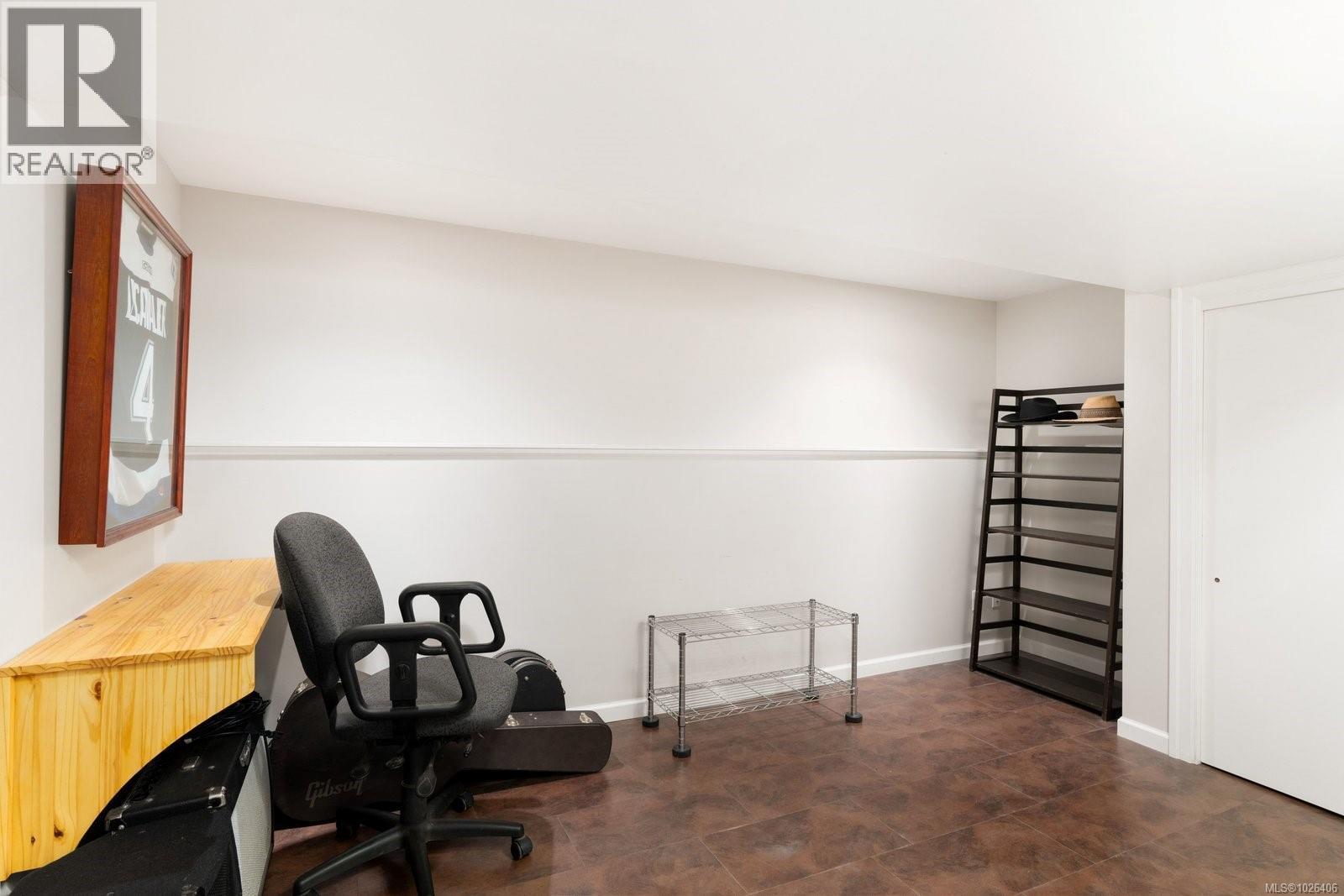 1721 Townley St, Saanich, British Columbia  V8R 3A6 - Photo 28 - 1026406