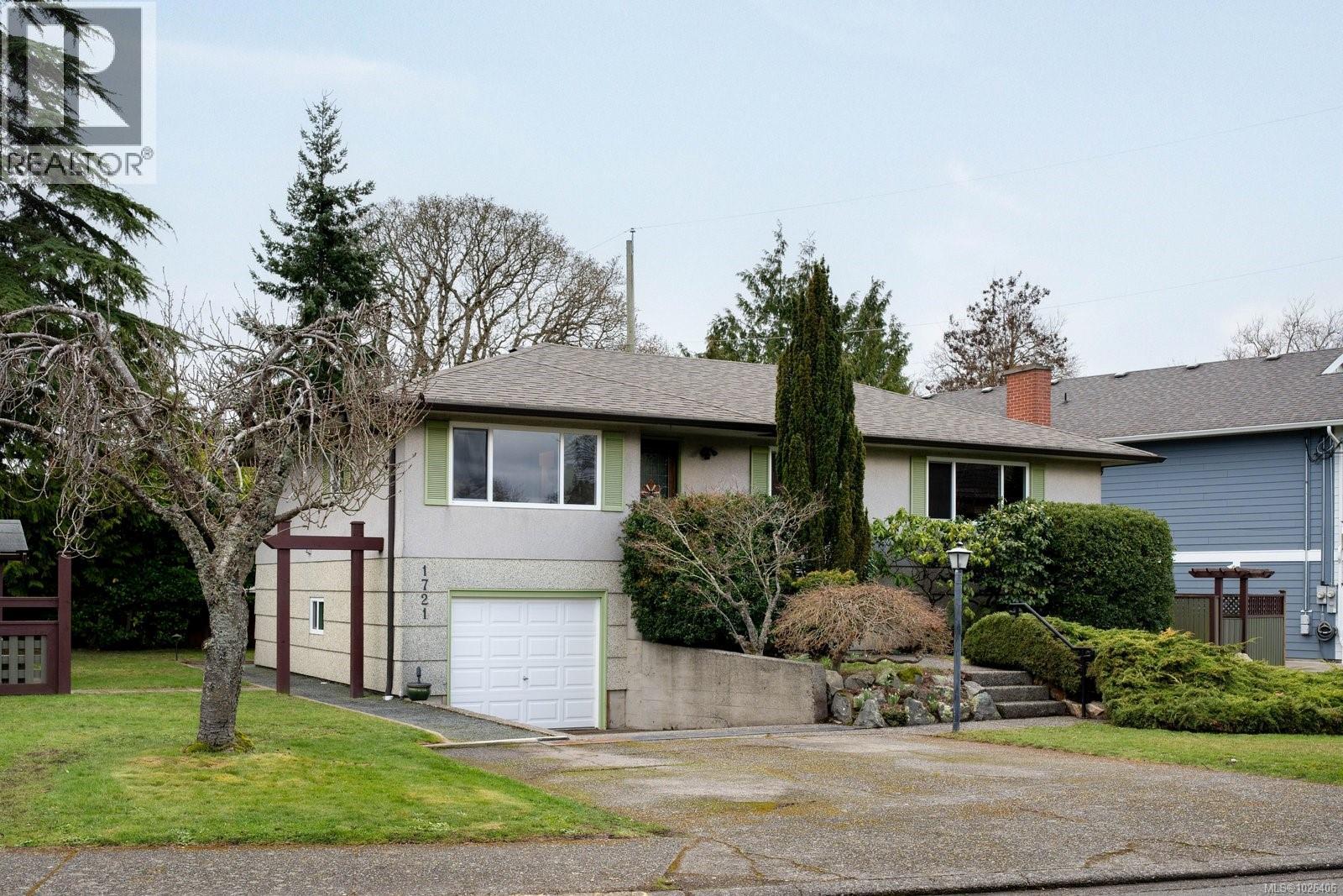 1721 Townley St, Saanich, British Columbia  V8R 3A6 - Photo 38 - 1026406