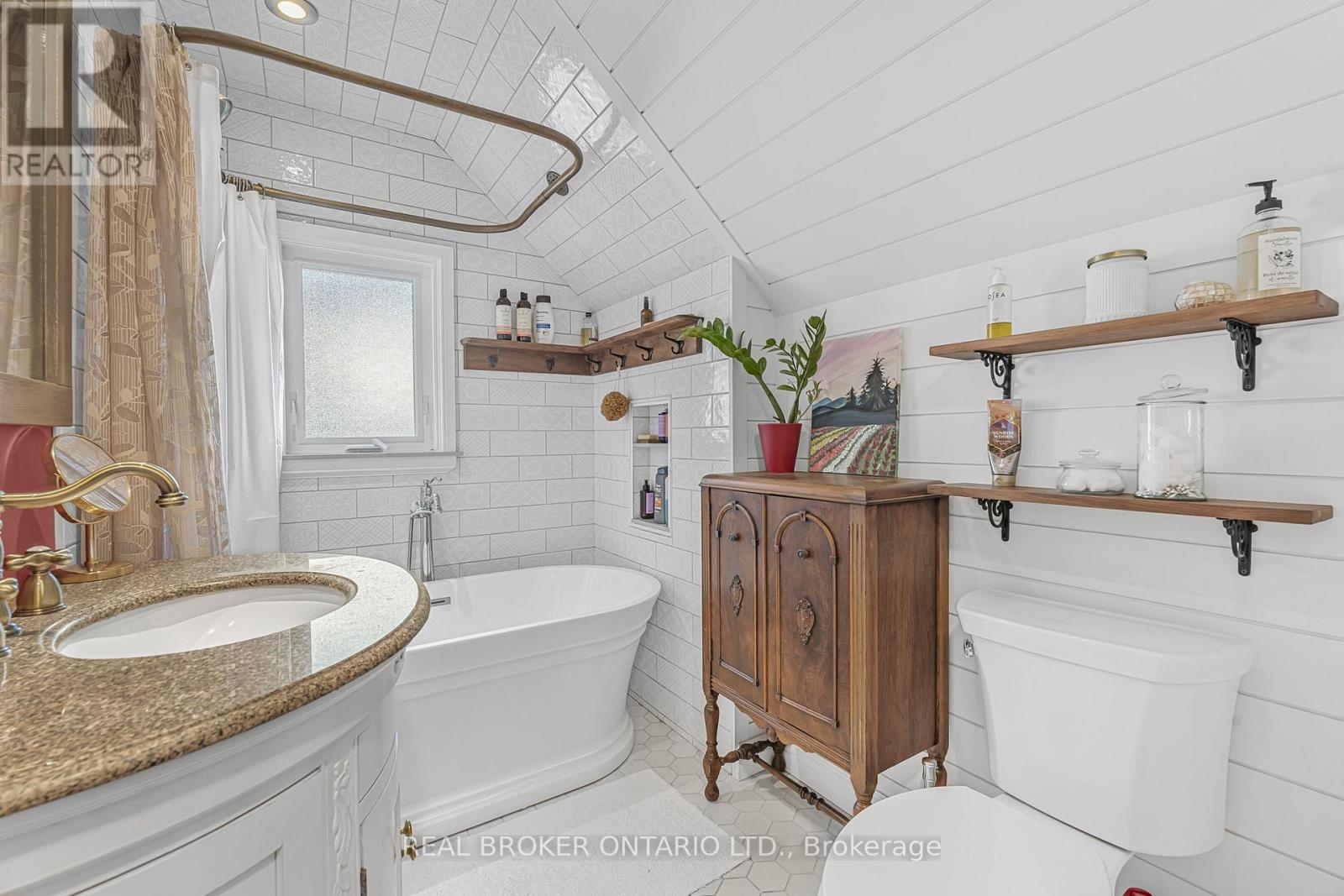 24 Robinson Street S, Grimsby, Ontario  L3M 3C4 - Photo 29 - X12700248