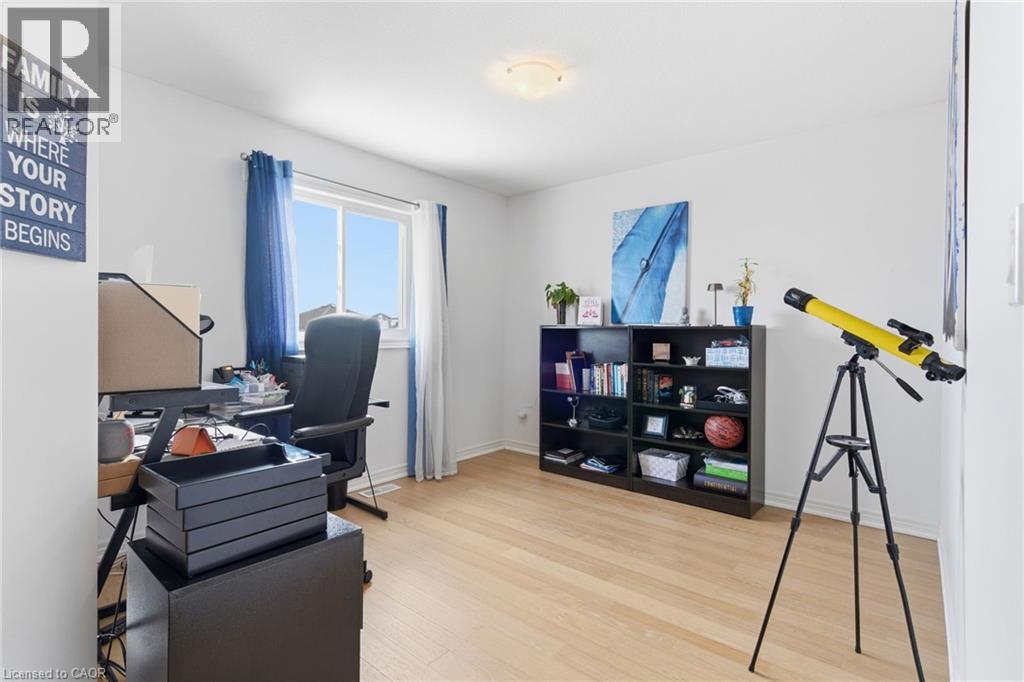 28 Silverwood Avenue, Welland, Ontario  L3C 0C3 - Photo 10 - 40806158