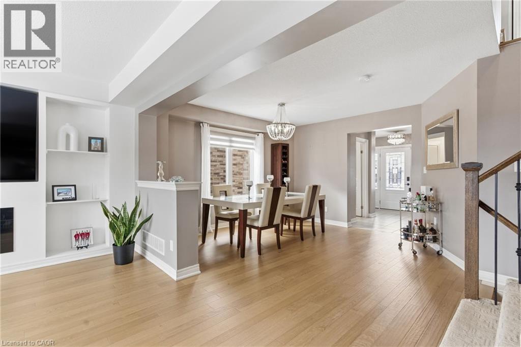 28 Silverwood Avenue, Welland, Ontario  L3C 0C3 - Photo 3 - 40806158