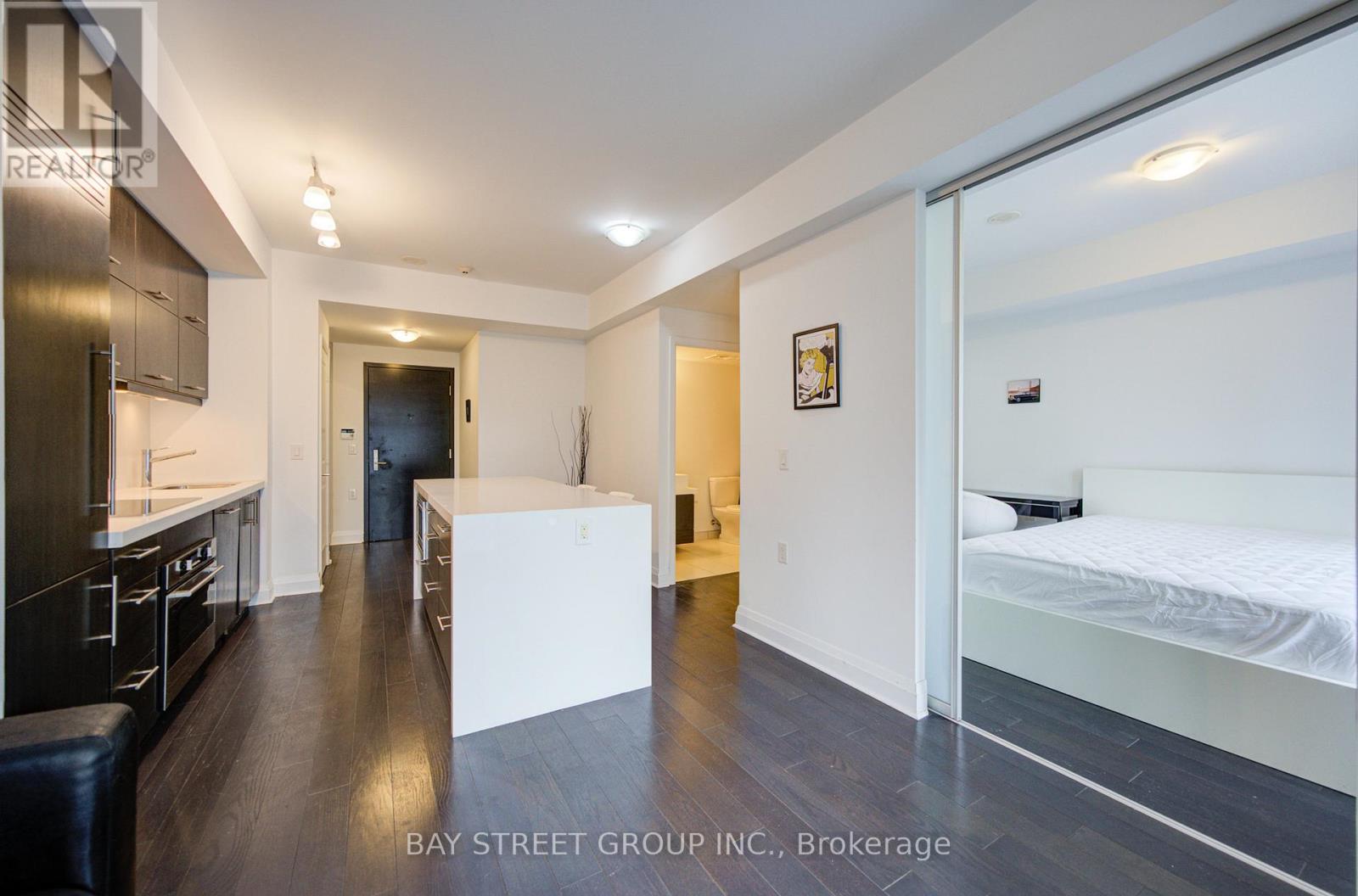 1501 - 1080 Bay Street, Toronto, Ontario  M5S 0A5 - Photo 12 - C12802448