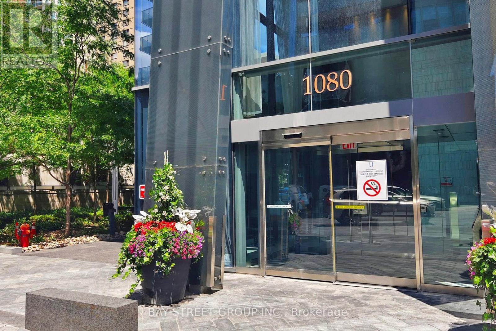 1501 - 1080 Bay Street, Toronto, Ontario  M5S 0A5 - Photo 3 - C12802448