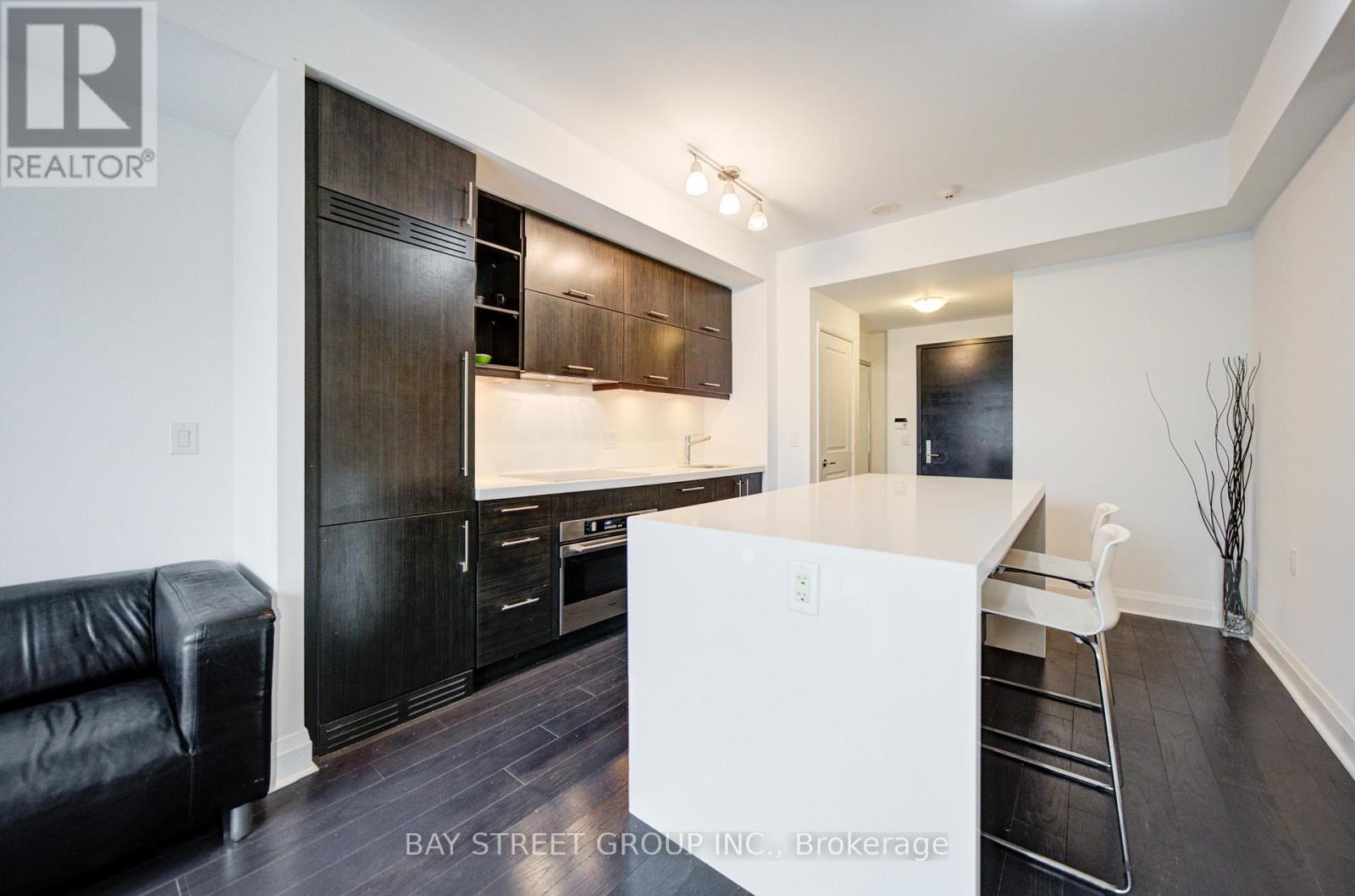 1501 - 1080 Bay Street, Toronto, Ontario  M5S 0A5 - Photo 8 - C12802448