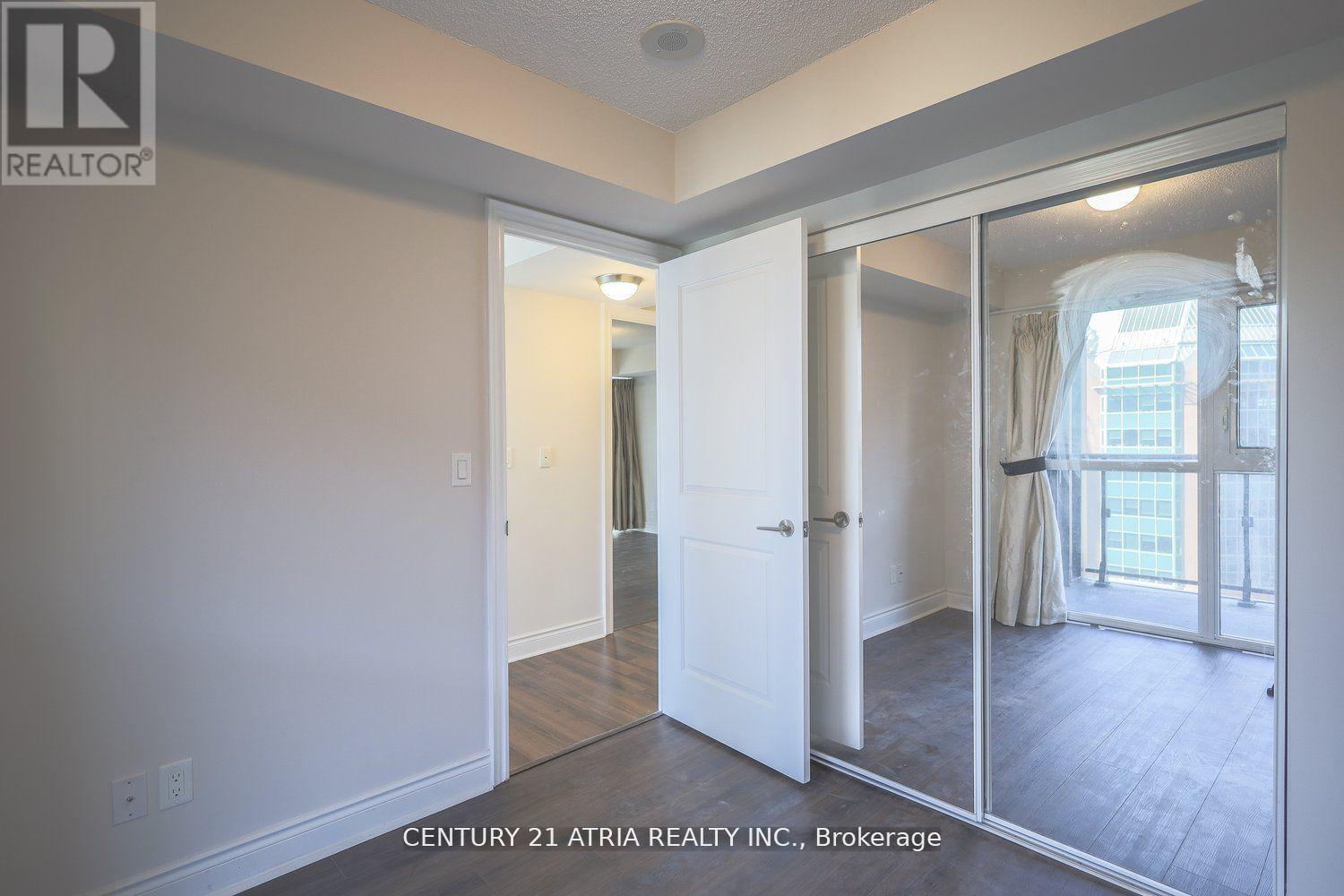 1202 - 28 Ted Rogers Way, Toronto, Ontario  M4Y 2J4 - Photo 10 - C12802454