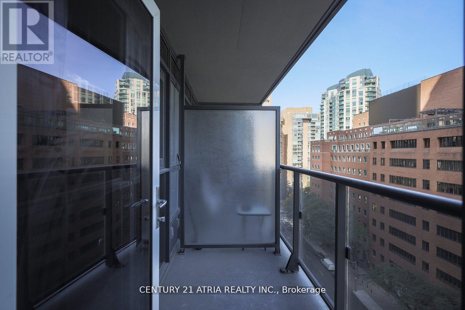 1202 - 28 Ted Rogers Way, Toronto, Ontario  M4Y 2J4 - Photo 12 - C12802454