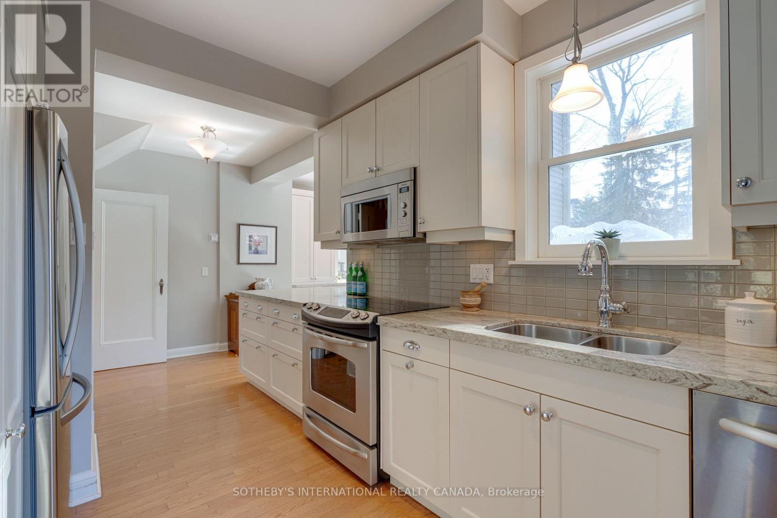 90 Coldstream Avenue, Toronto, Ontario  M5N 1X8 - Photo 17 - C12802462