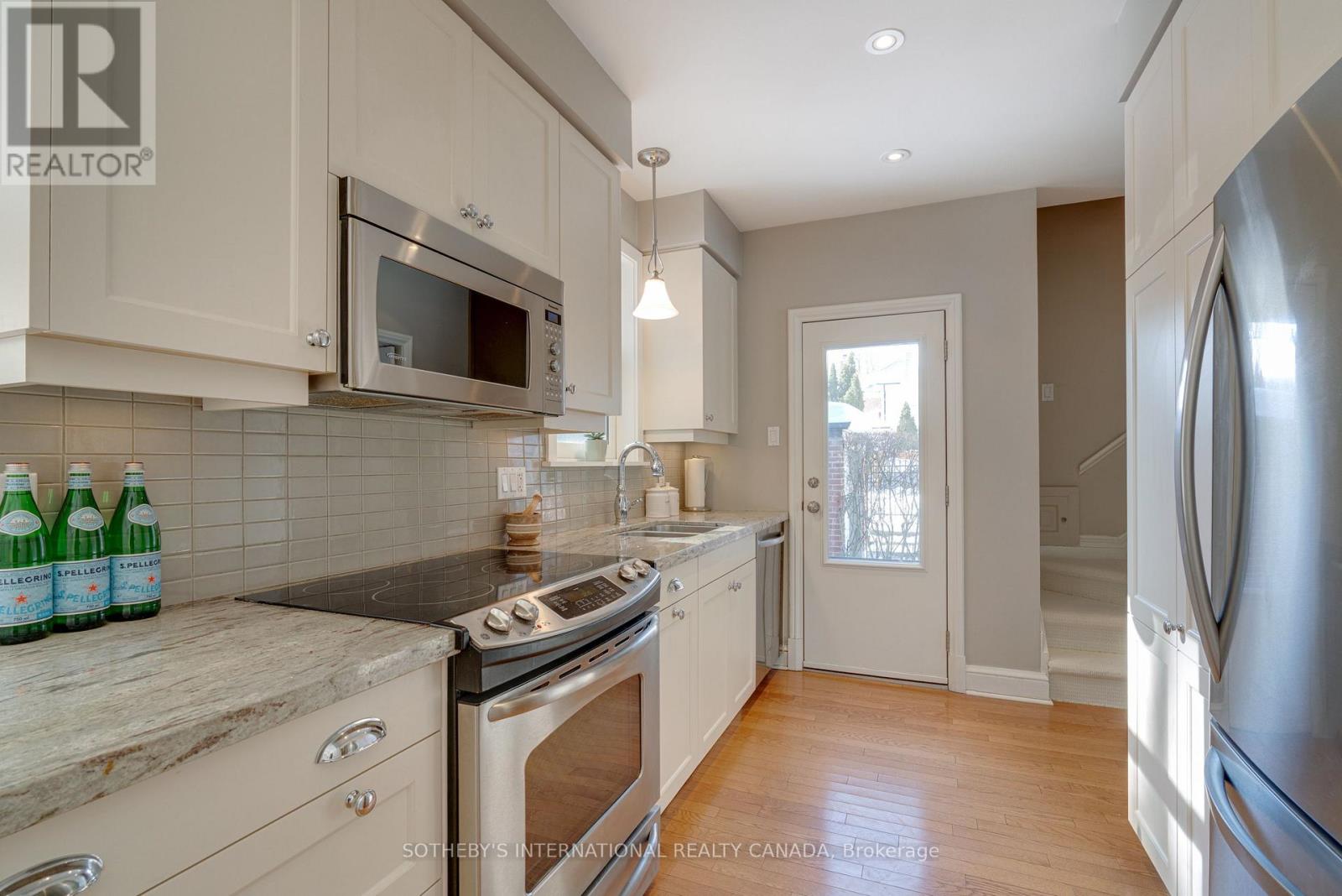 90 Coldstream Avenue, Toronto, Ontario  M5N 1X8 - Photo 21 - C12802462