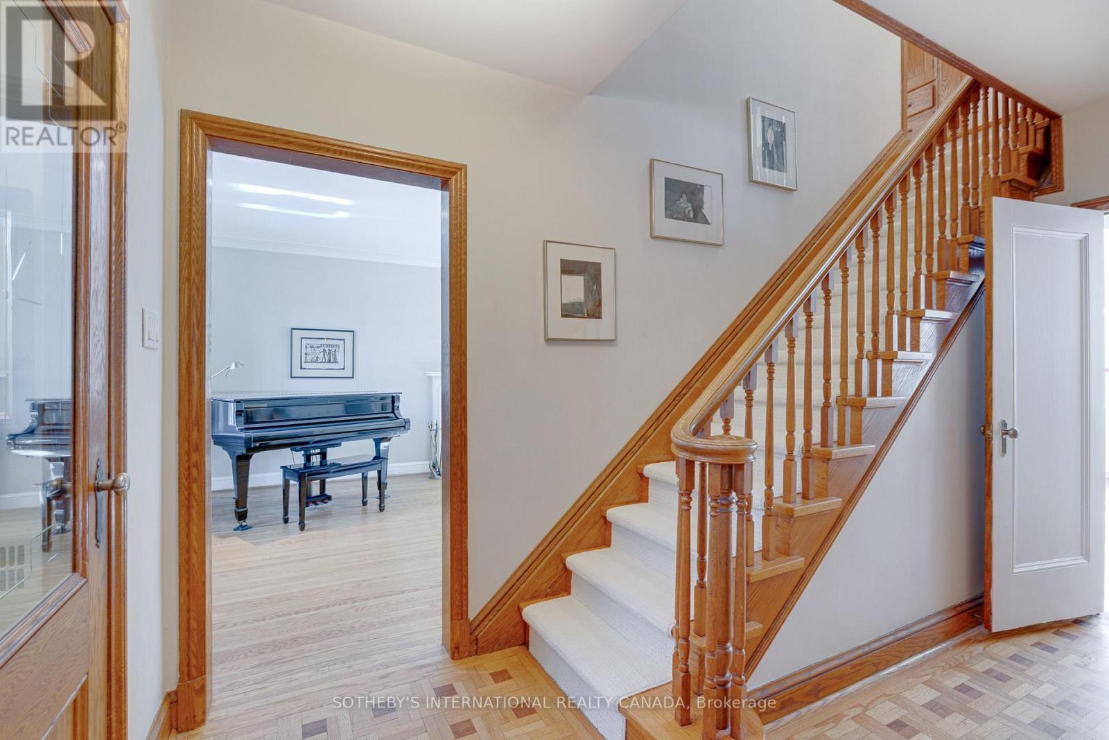 90 Coldstream Avenue, Toronto, Ontario  M5N 1X8 - Photo 5 - C12802462