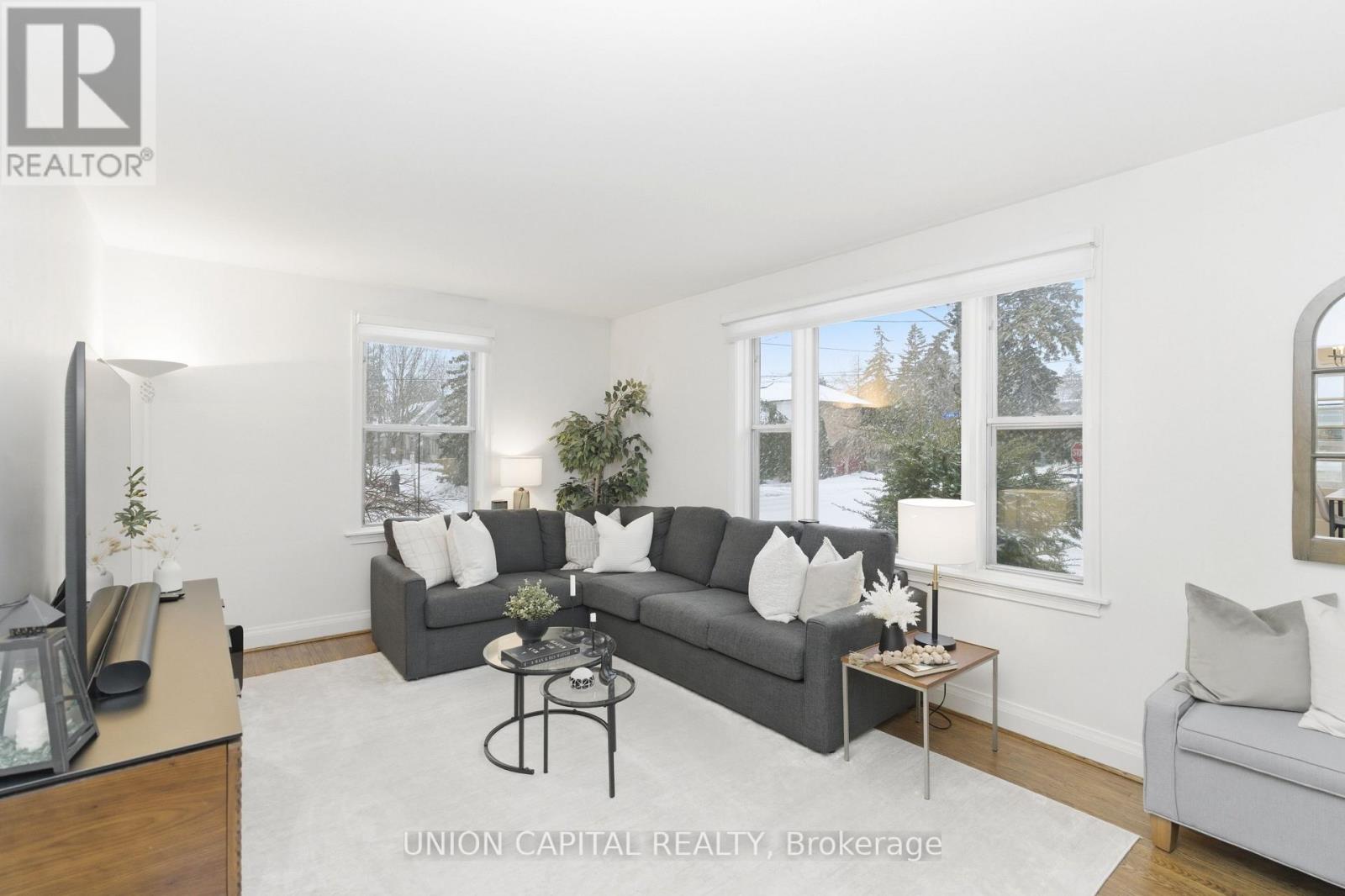 71 Stuart Crescent, Toronto, Ontario  M2N 1A8 - Photo 5 - C12802508