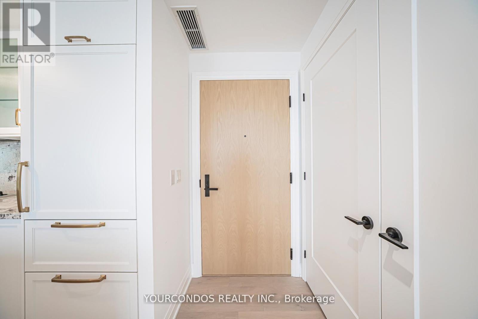 609 - 505 Glencairn Avenue, Toronto, Ontario  M6B 0B2 - Photo 2 - C12802516