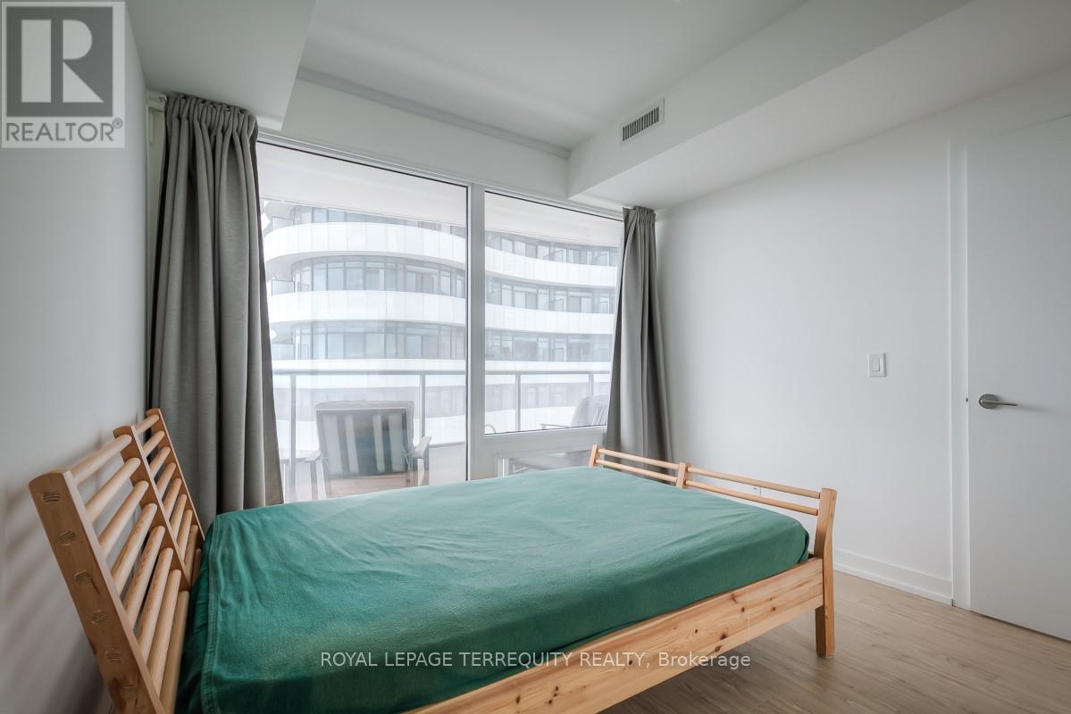 2701 - 85 Wood Street, Toronto, Ontario  M4Y 0E8 - Photo 12 - C12802620