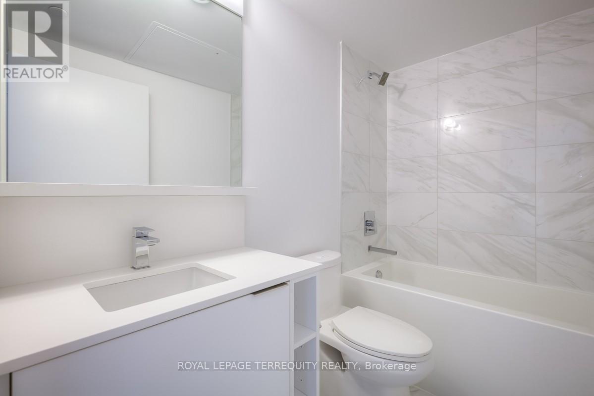 2701 - 85 Wood Street, Toronto, Ontario  M4Y 0E8 - Photo 16 - C12802620